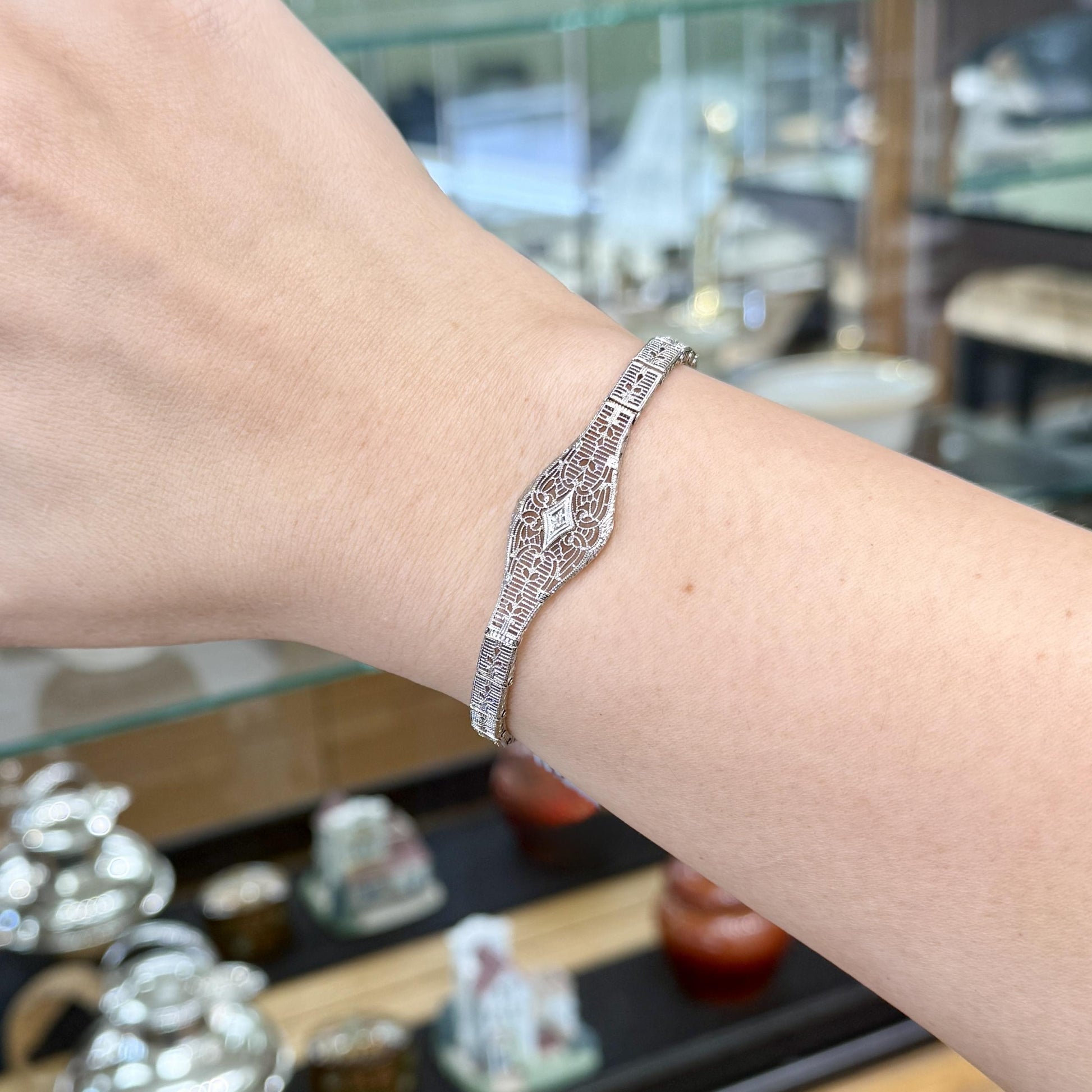 1930's Art Deco Filigree Bracelet made by Esemco 10k White Gold