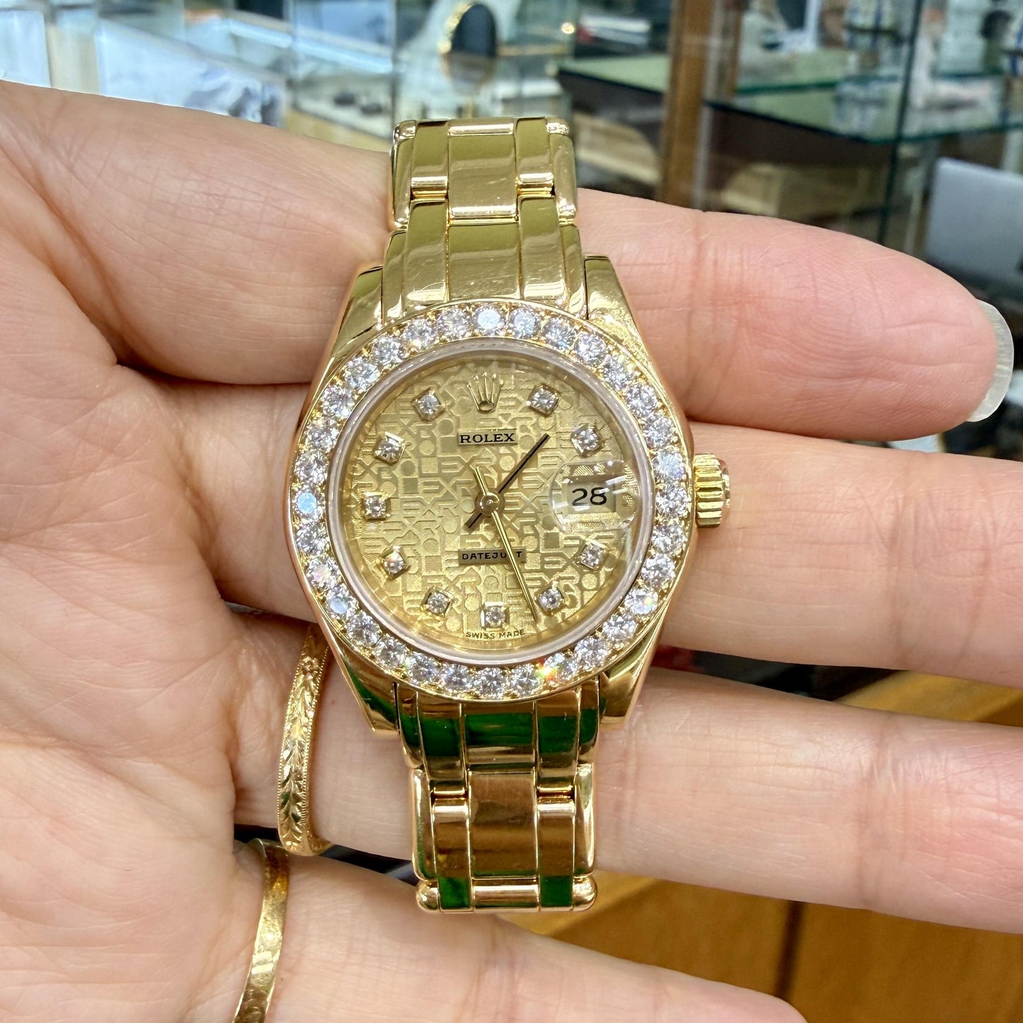 Ladie's Rolex Masterpiece 69289 28mm