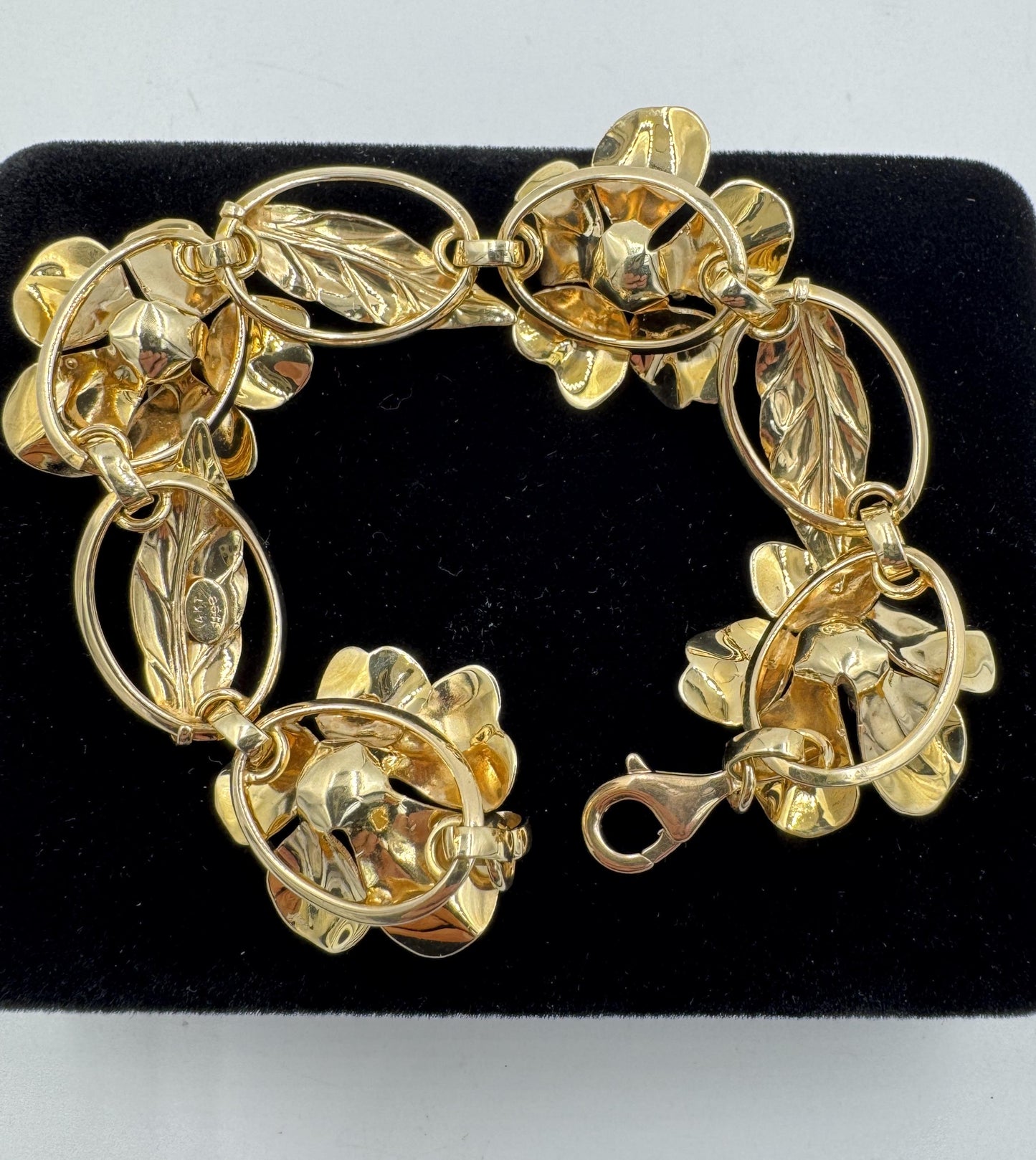 Estate 1950's 14k Gold Flower Leaf Bracelet