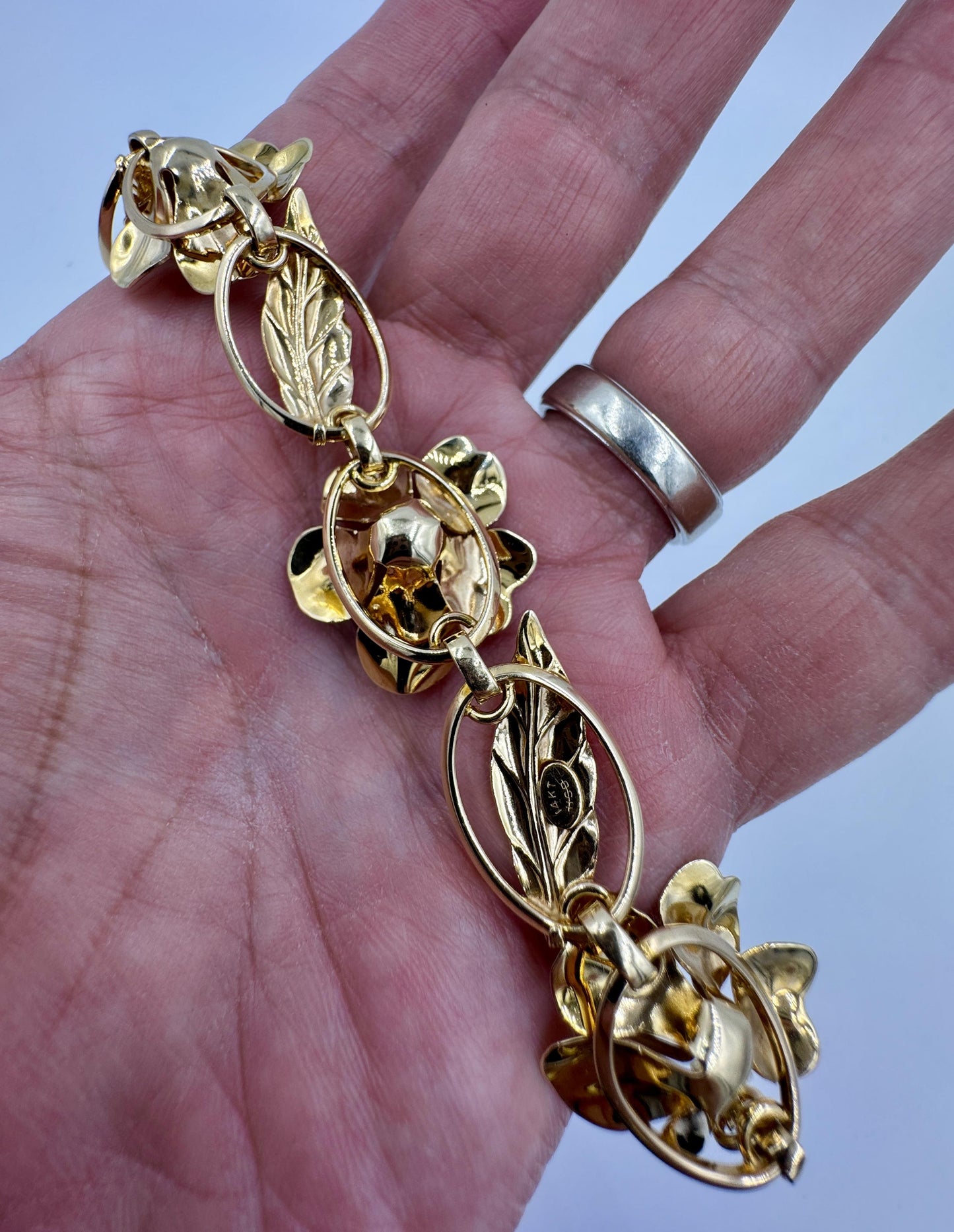 Estate 1950's 14k Gold Flower Leaf Bracelet