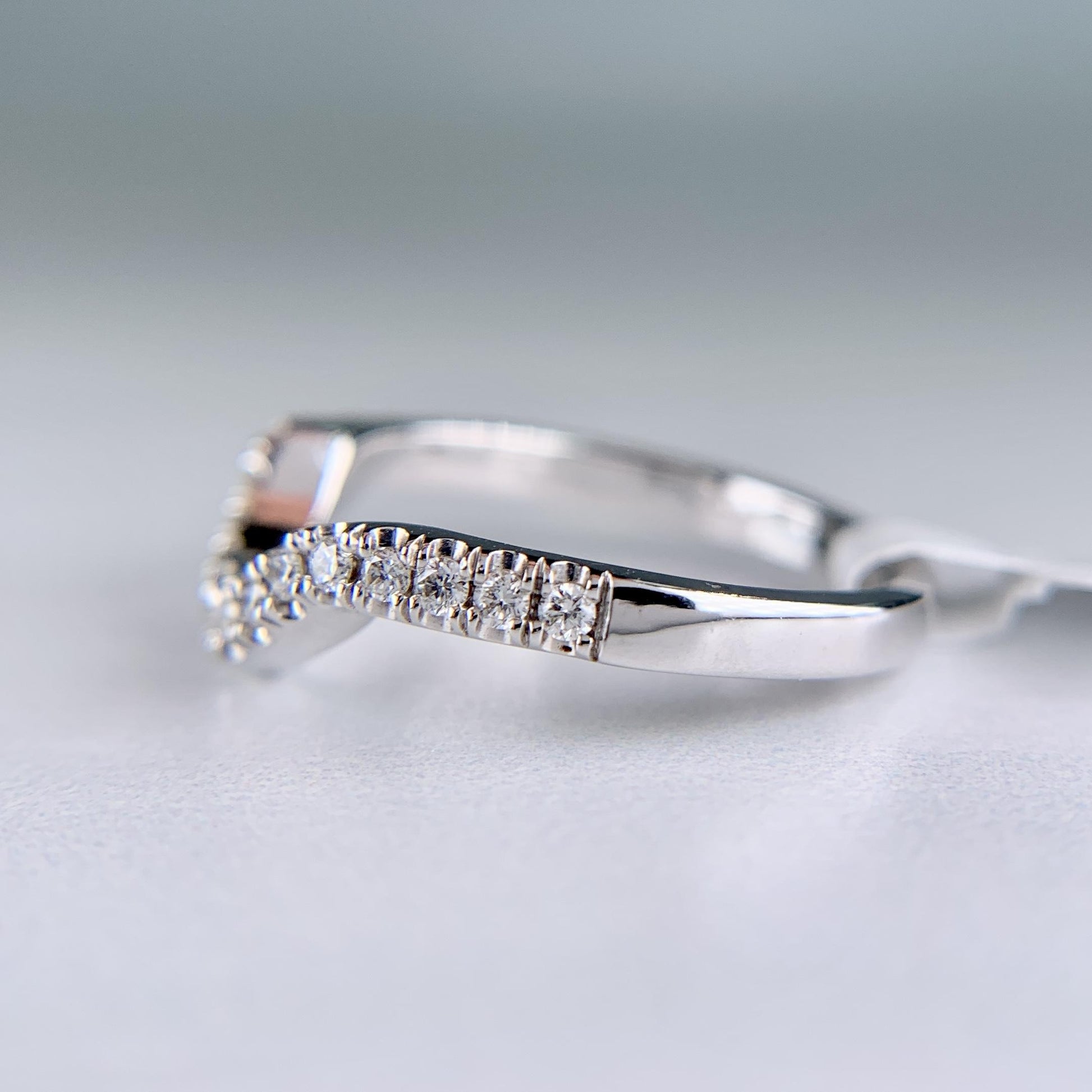 Curved Diamond Band Ring 14k White Gold