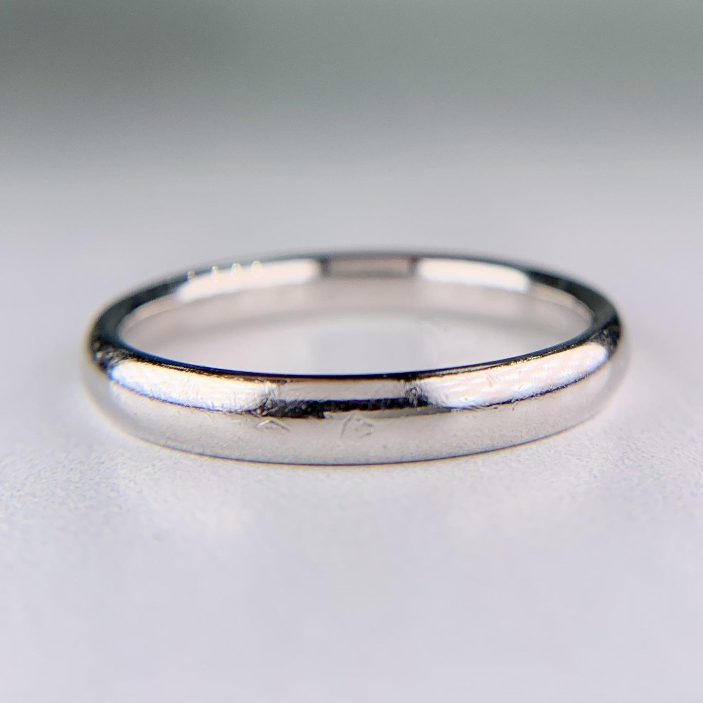 Van Cleef & Arpels 3mm Engraved Platinum Band Wedding Ring