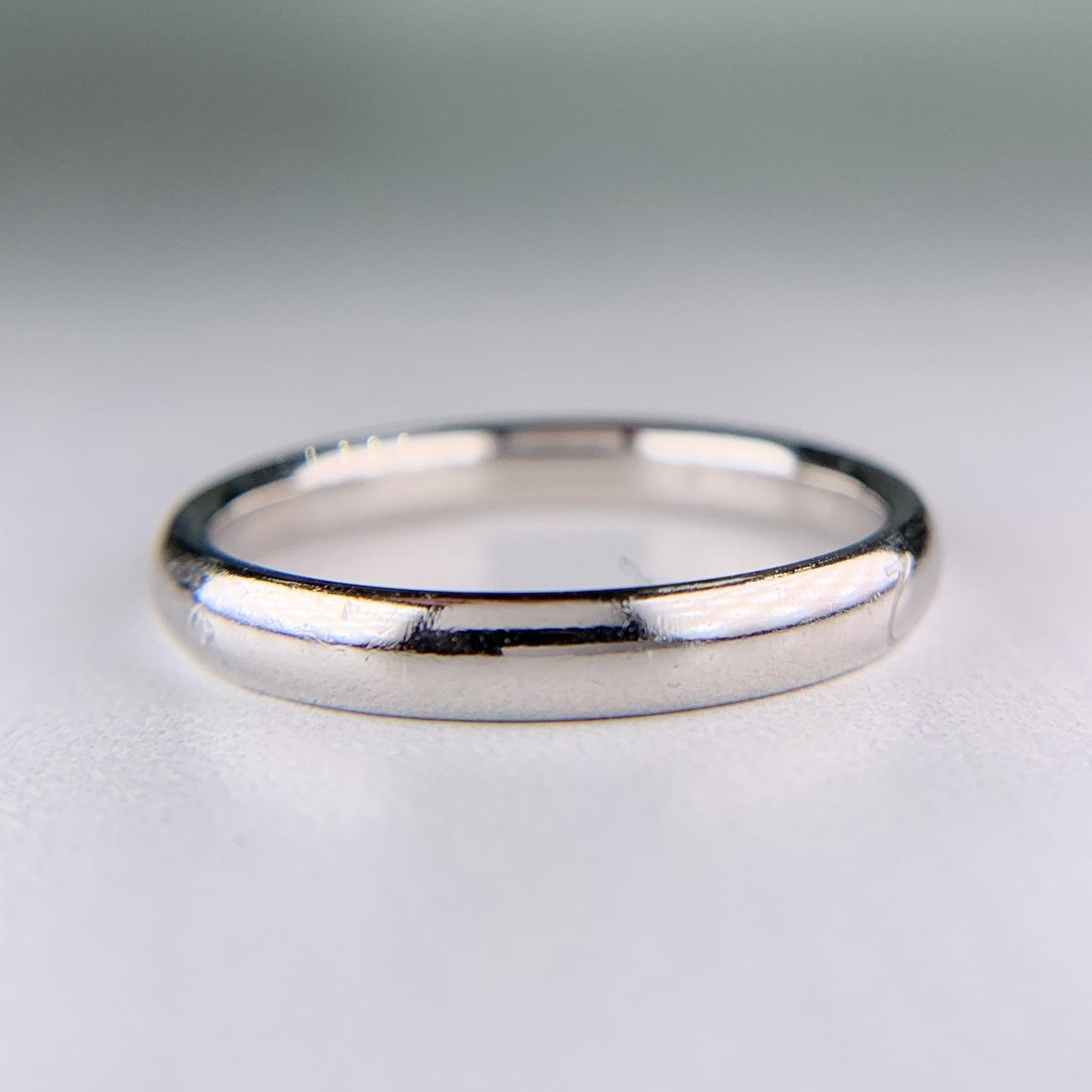 Van Cleef & Arpels 3mm Engraved Platinum Band Wedding Ring