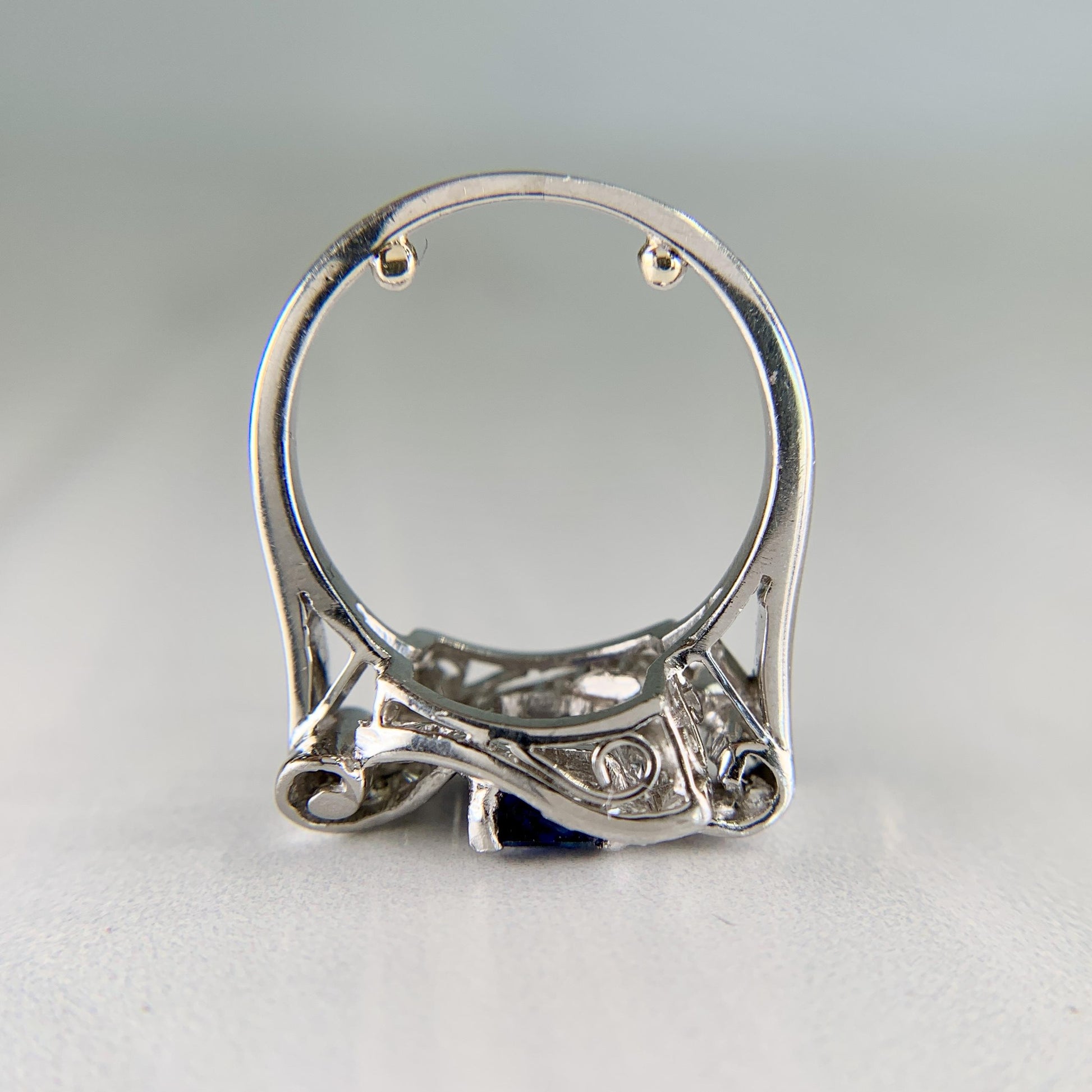 1950's Vintage Blue Sapphire and Diamond Ring Platinum