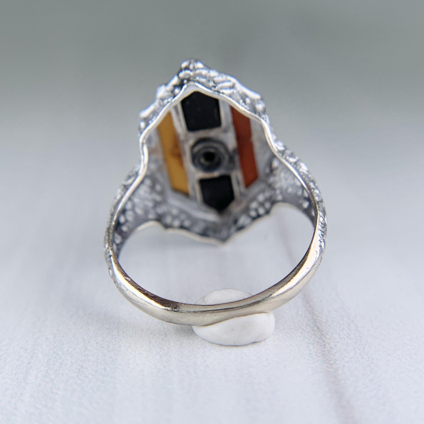 Antique 1925 Art Deco Carnelian and Onyx Diamond Filigree Ring 14k White Gold