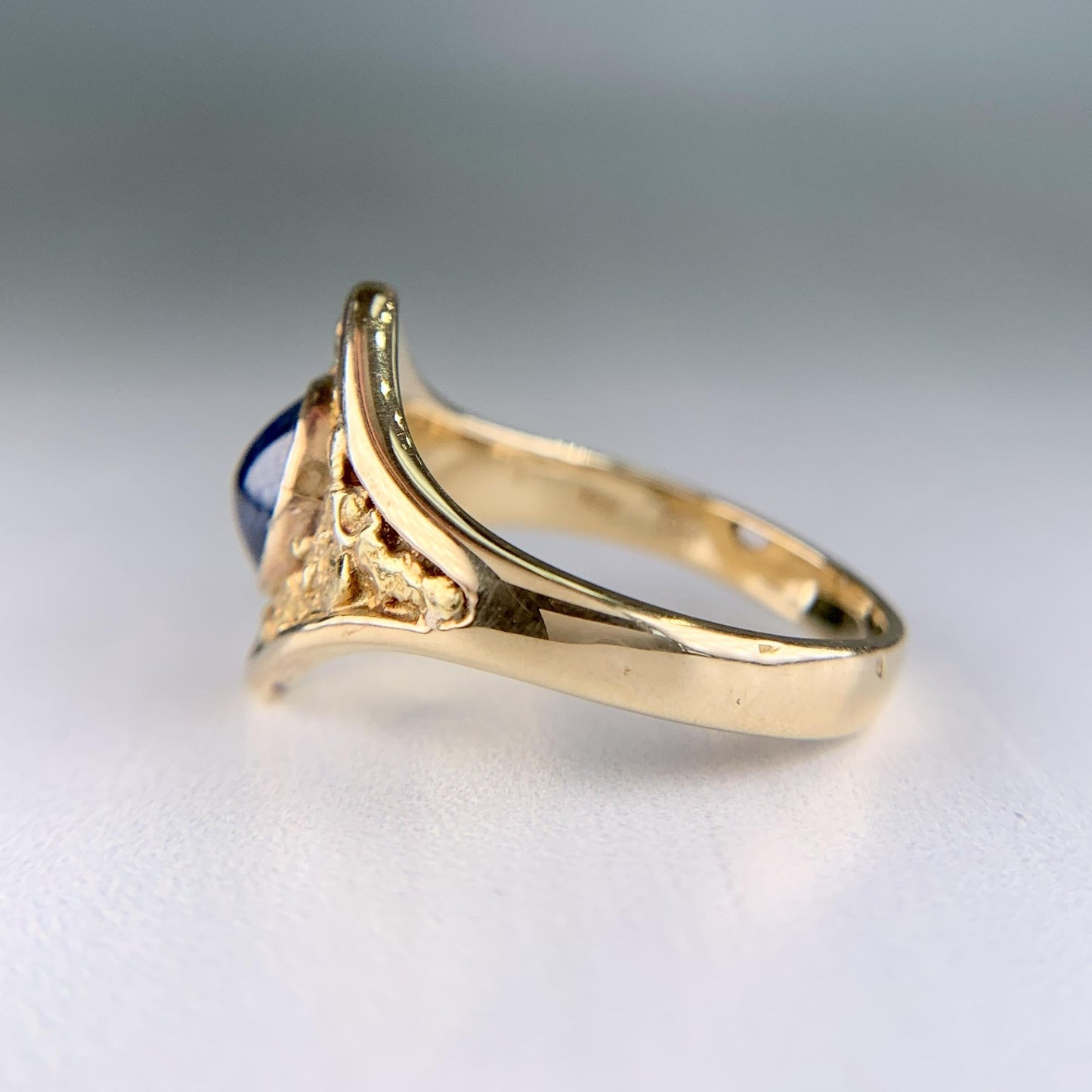 Antique Circa 1890's Sapphire Cabochon Gold Nugget Ring 14k Yellow Gold