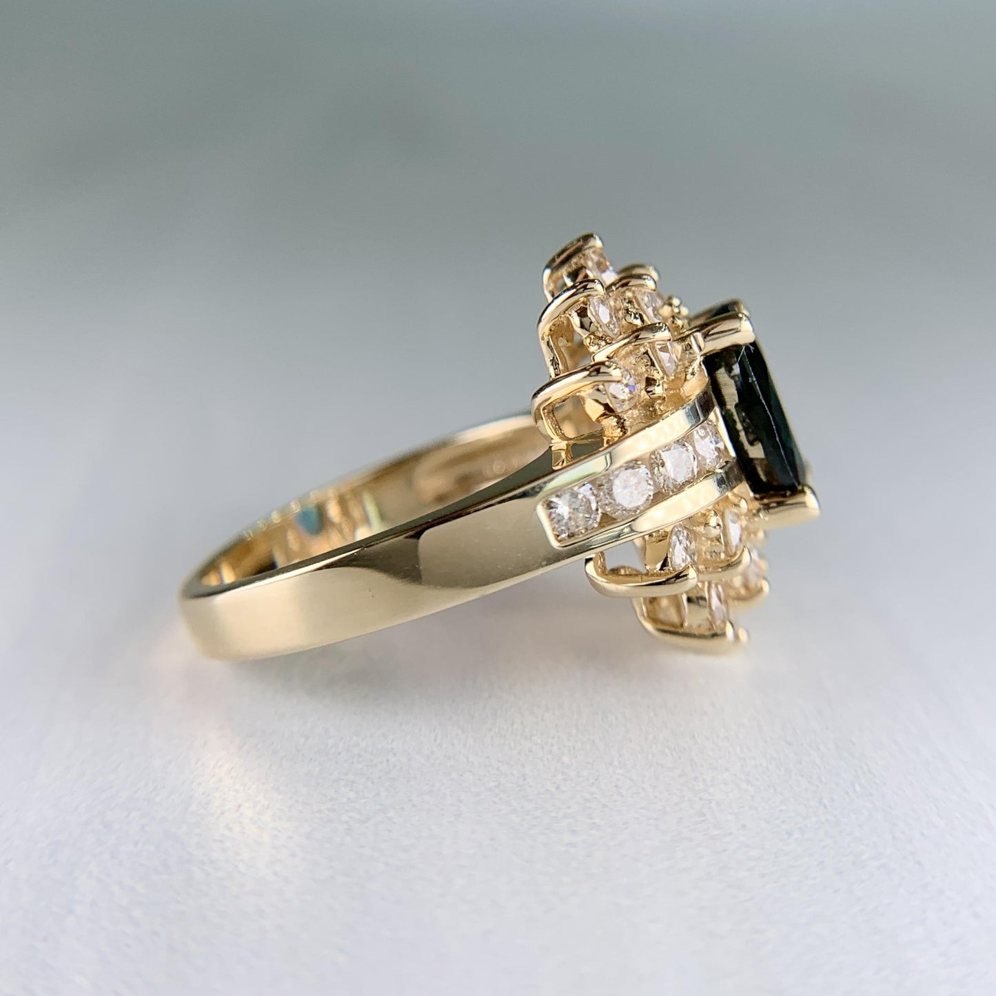 Estate Sapphire and Diamond Ring 14k Yellow Gold