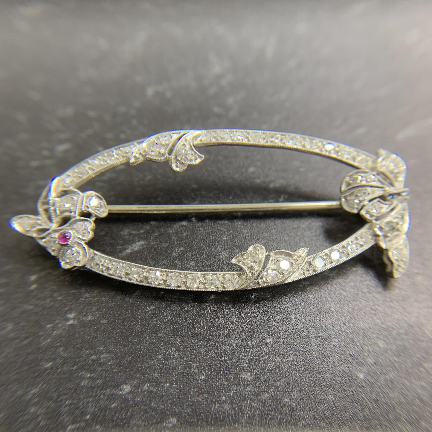 Vintage 1930's Art Deco Diamond Brooch Platinum/18k
