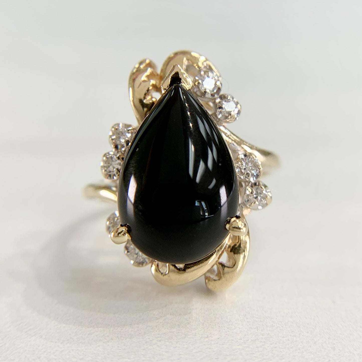 1990's Pear Onyx and Diamond Ring 14k Gold