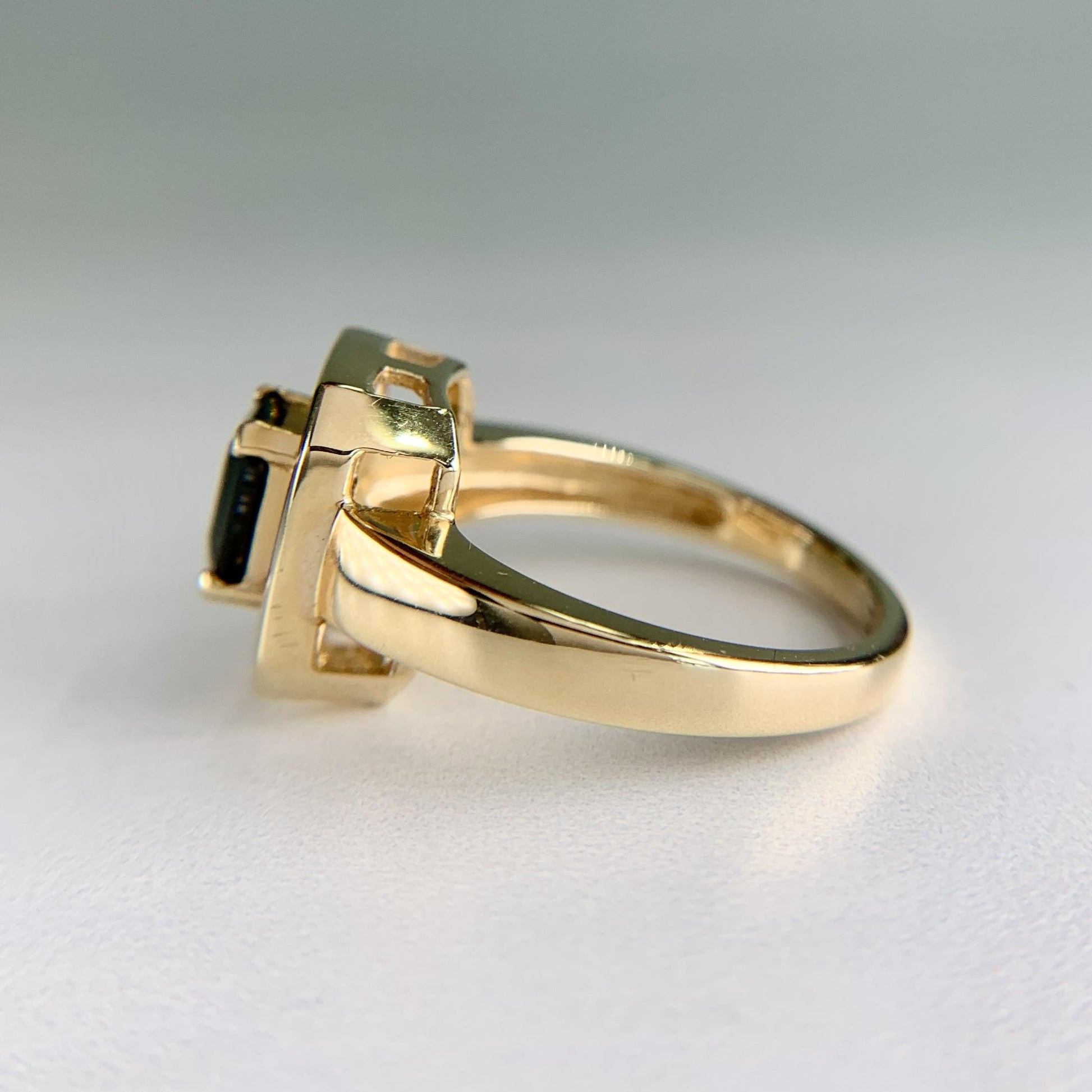 Blue Sapphire and Baguette Cut Diamond Ring 14k Yellow Gold