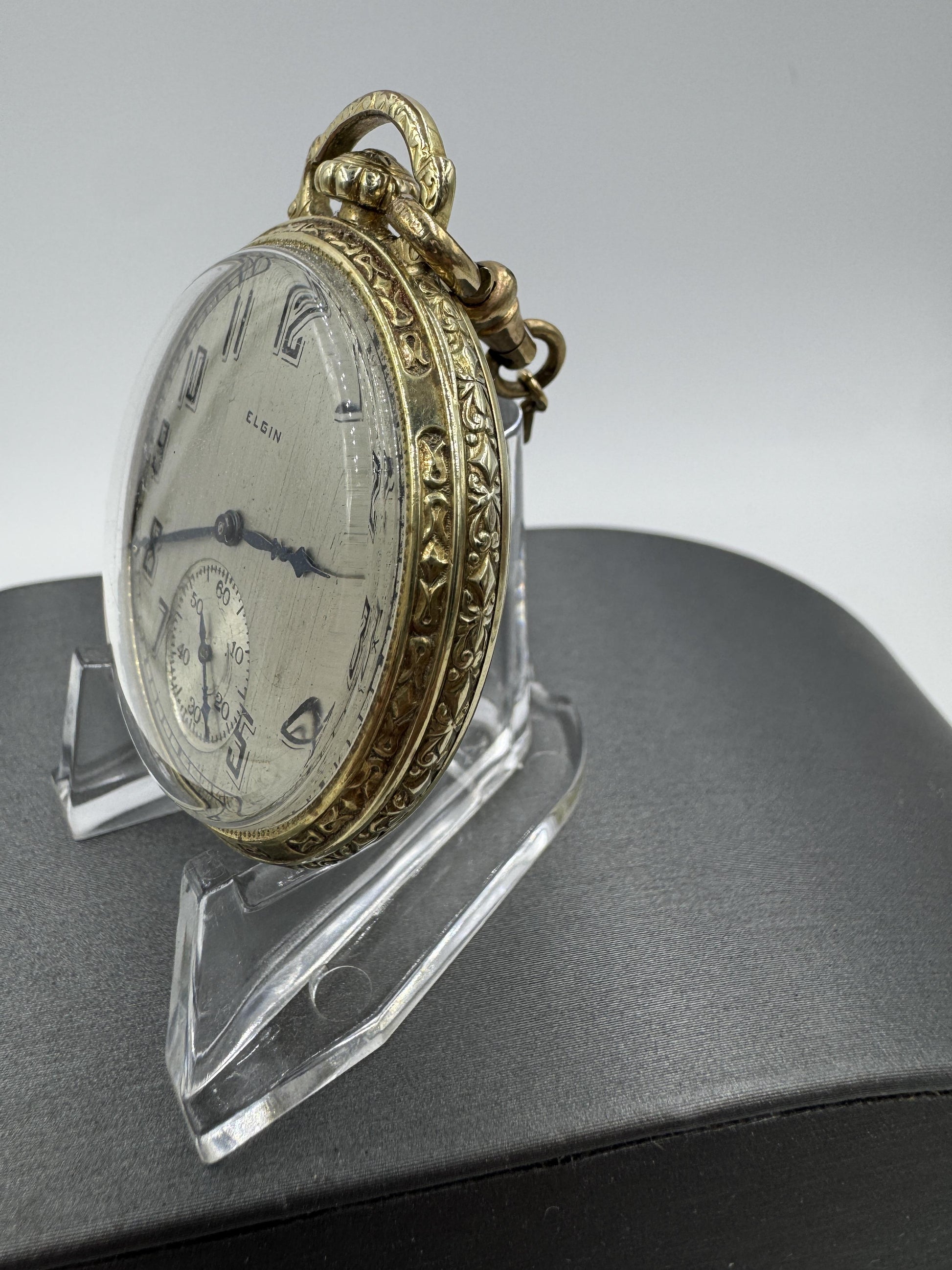Antique Elgin 10k Gold filled Open face pocket watch 12s 7J Circa 1928 w/ Chain