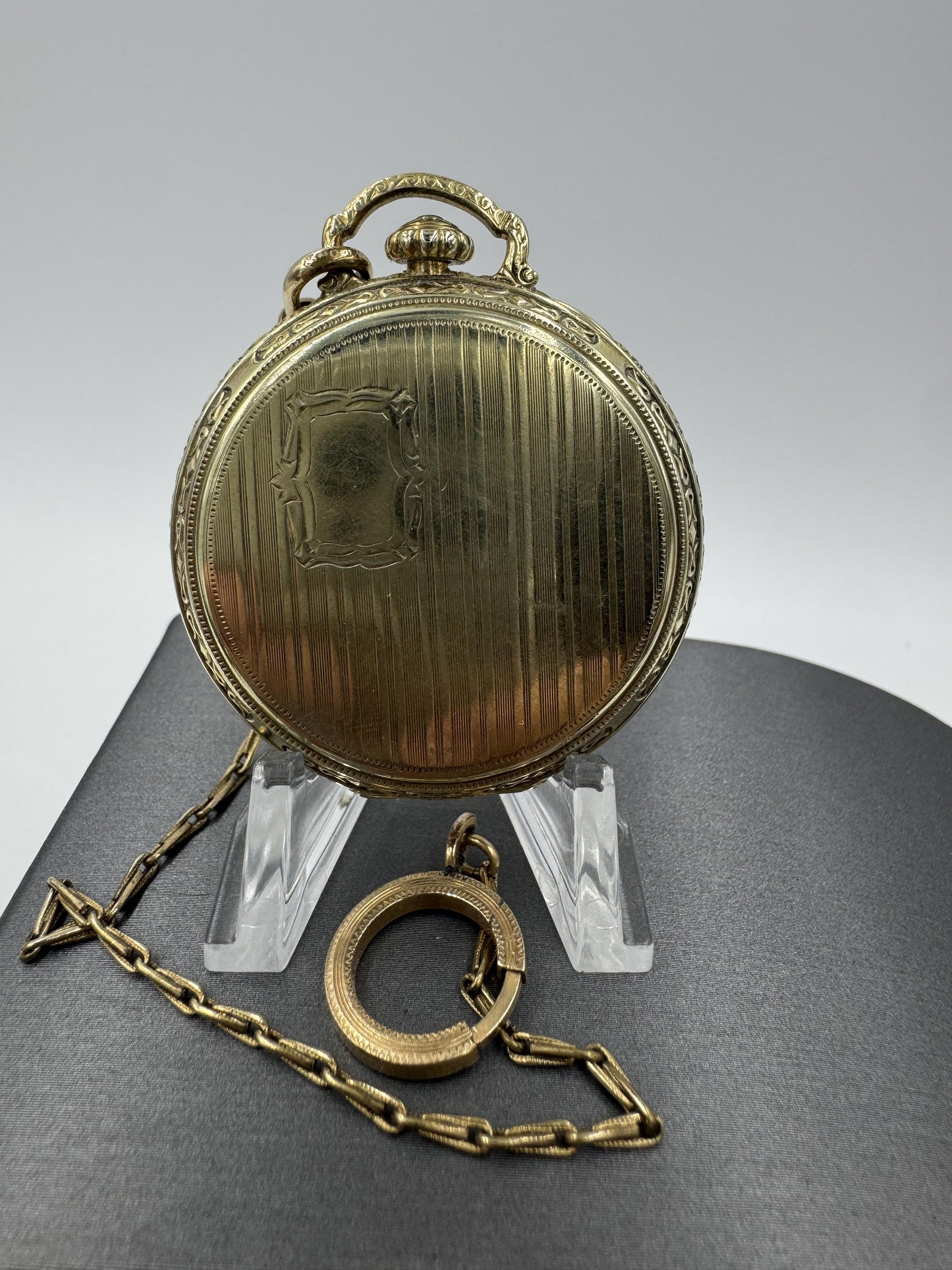 Antique Elgin 10k Gold filled Open face pocket watch 12s 7J Circa 1928 w/ Chain