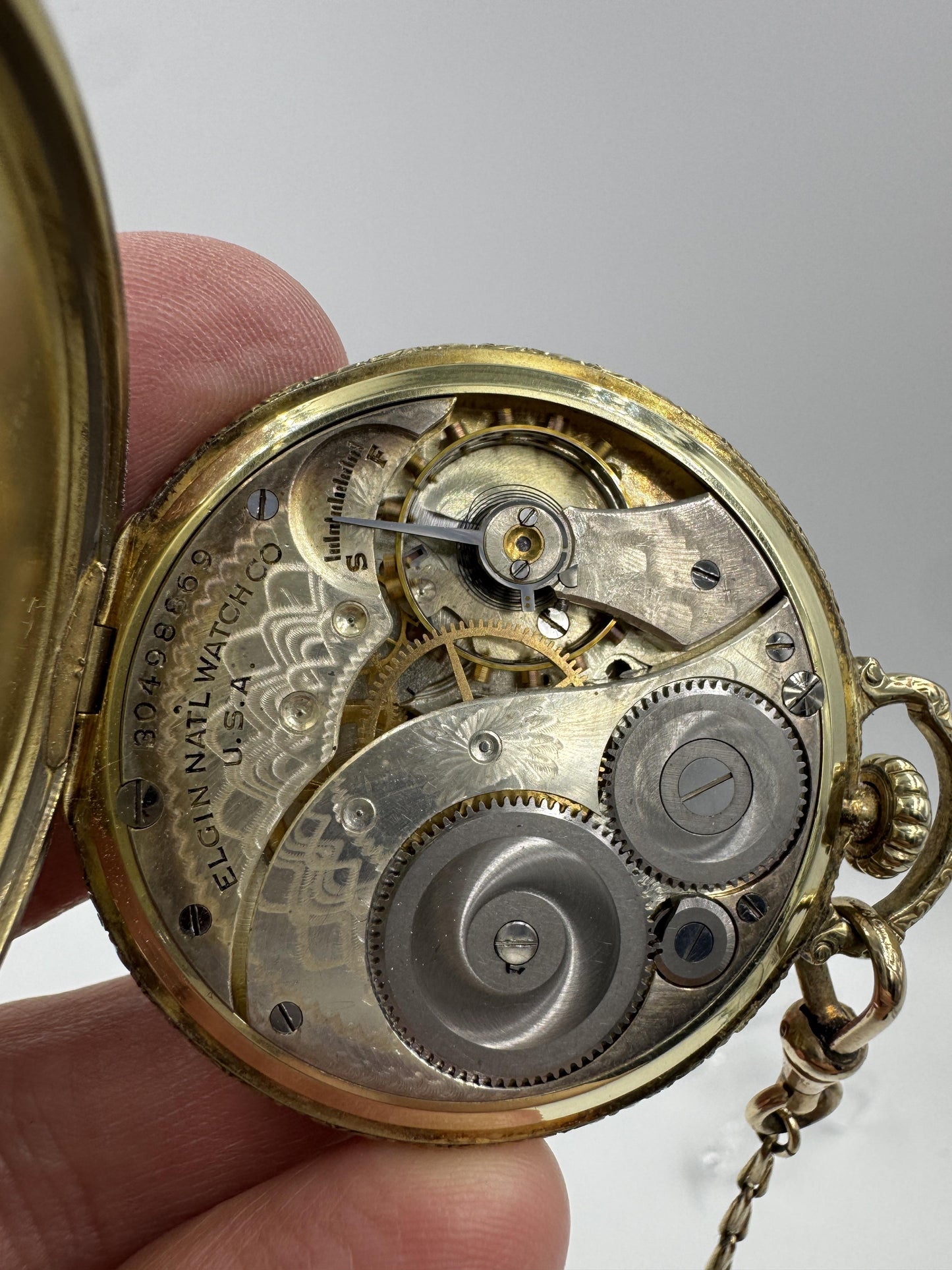 Antique Elgin 10k Gold filled Open face pocket watch 12s 7J Circa 1928 w/ Chain