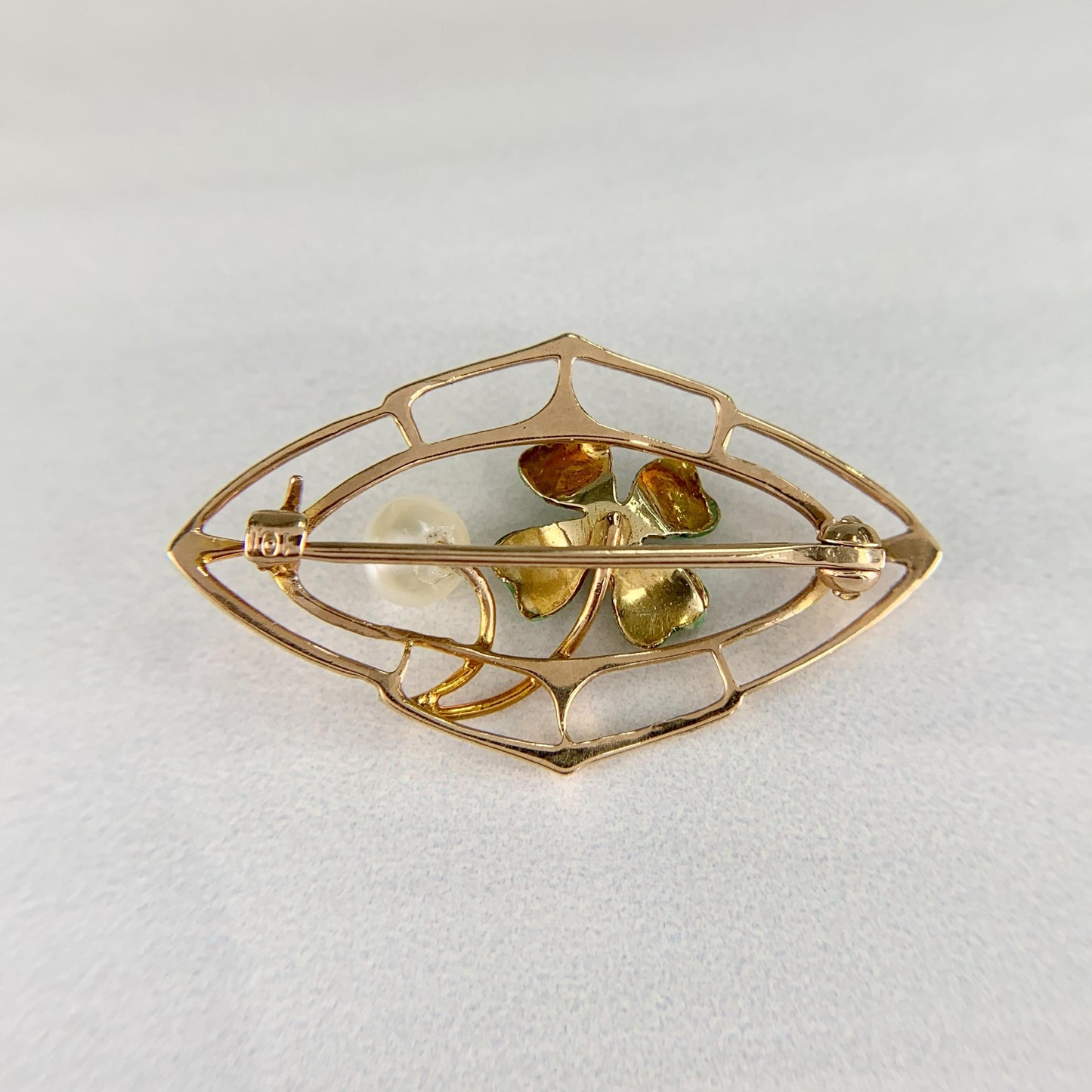 Edwardian Antique Four-Leaf Clover and Seed Pearl Old Mine Diamond Brooch 10k