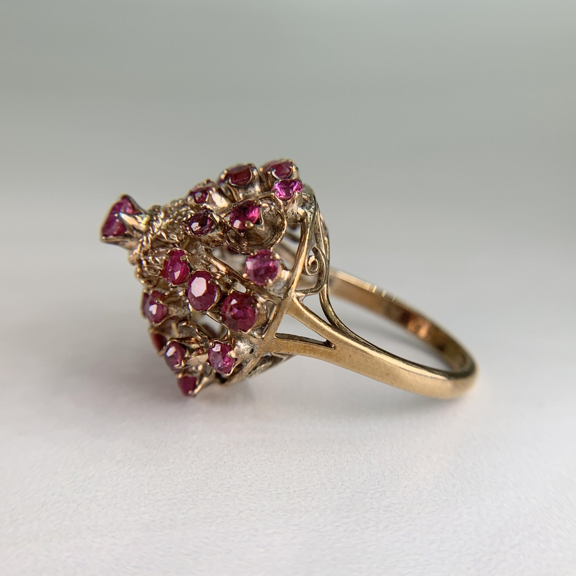 Vintage Princess Thai Ruby Dome ring 14k Yellow Gold