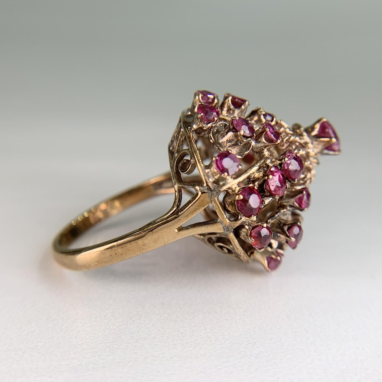 Vintage Princess Thai Ruby Dome ring 14k Yellow Gold