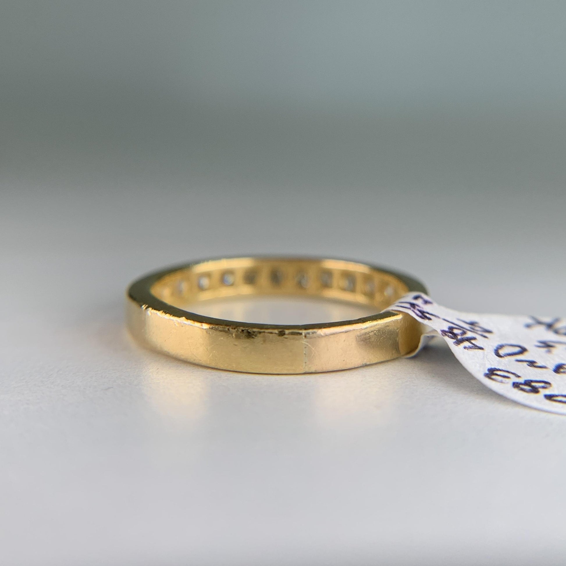 1990's Round Brilliant Diamond Band Ring 18k Yellow Gold