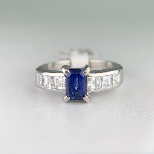 1980's Sapphire and Diamond Platinum Ring