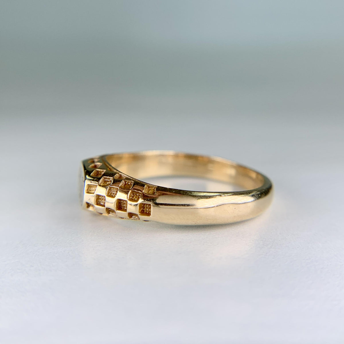 Vintage 1940's Engraved Signet Ring "JLM" 10k Yellow Gold