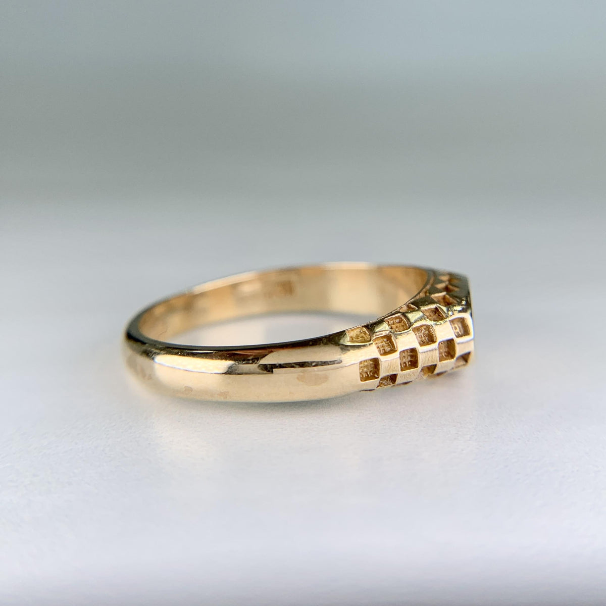 Vintage 1940's Engraved Signet Ring "JLM" 10k Yellow Gold