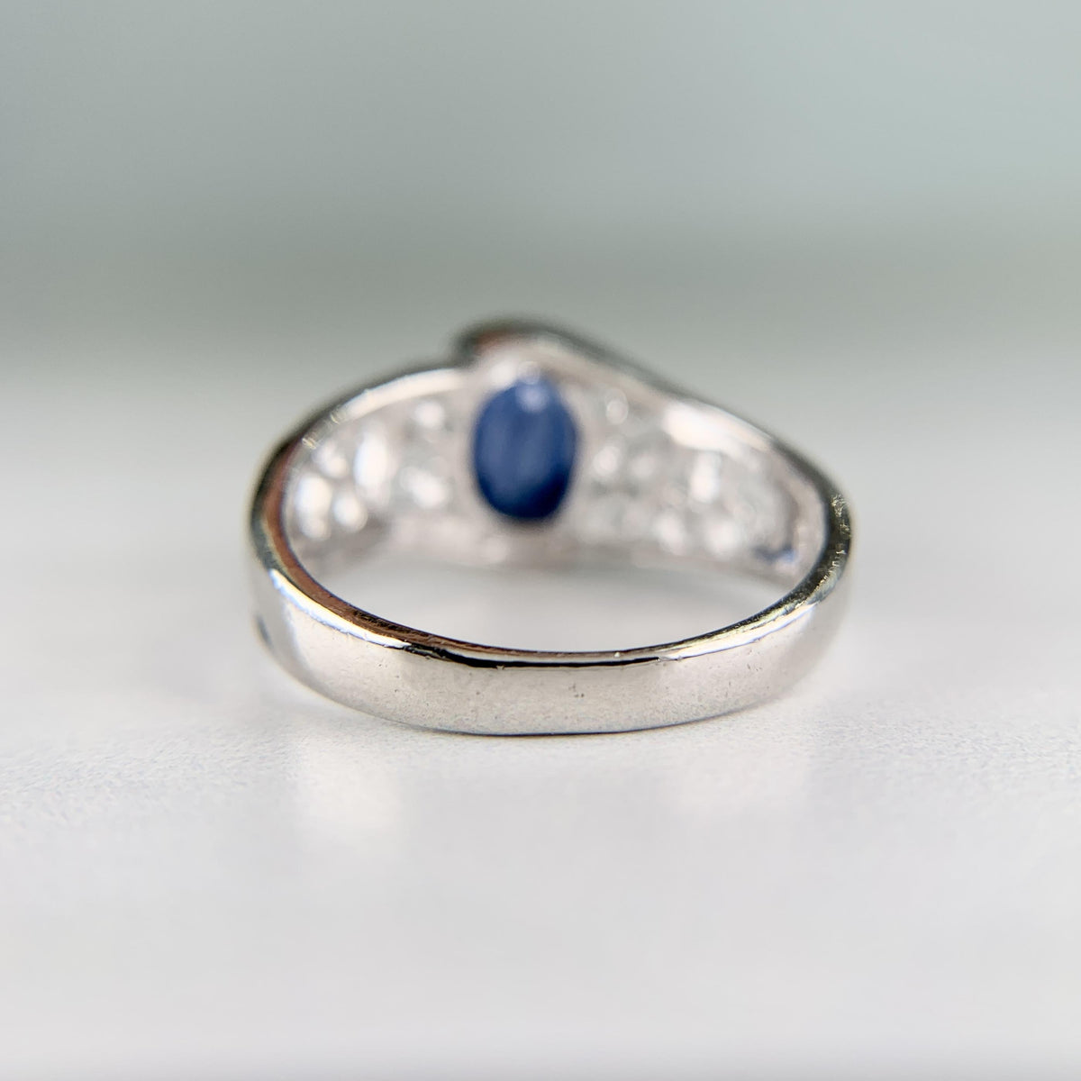 Kwiat Oval Blue Sapphire Filigree Ring Platinum
