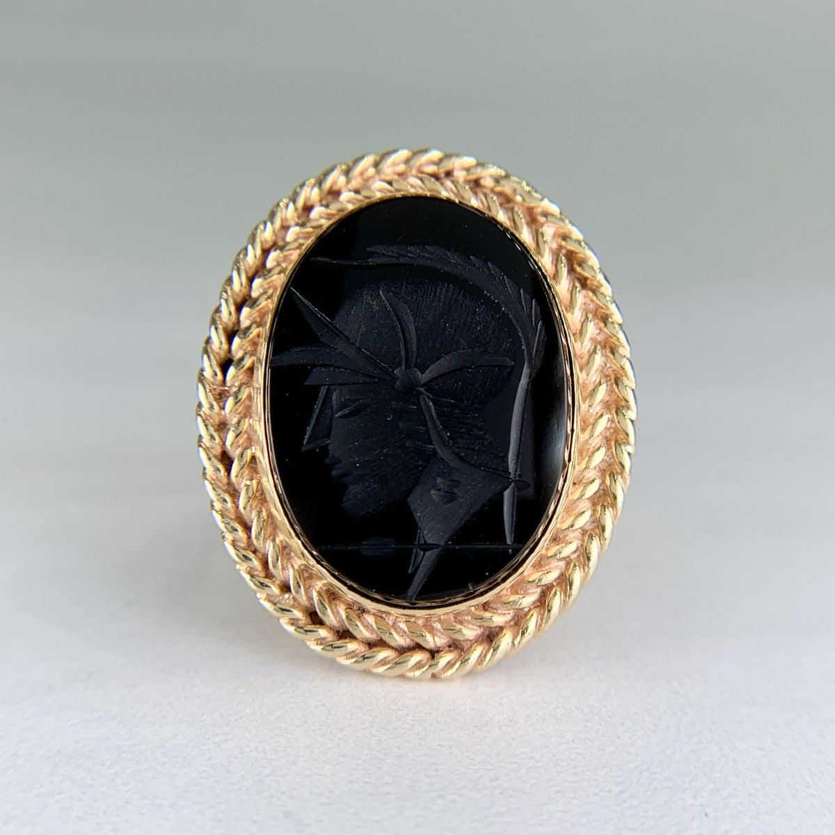 Vintage 1950's Onyx Roman Soldier Intaglio Ring 14k Yellow Gold