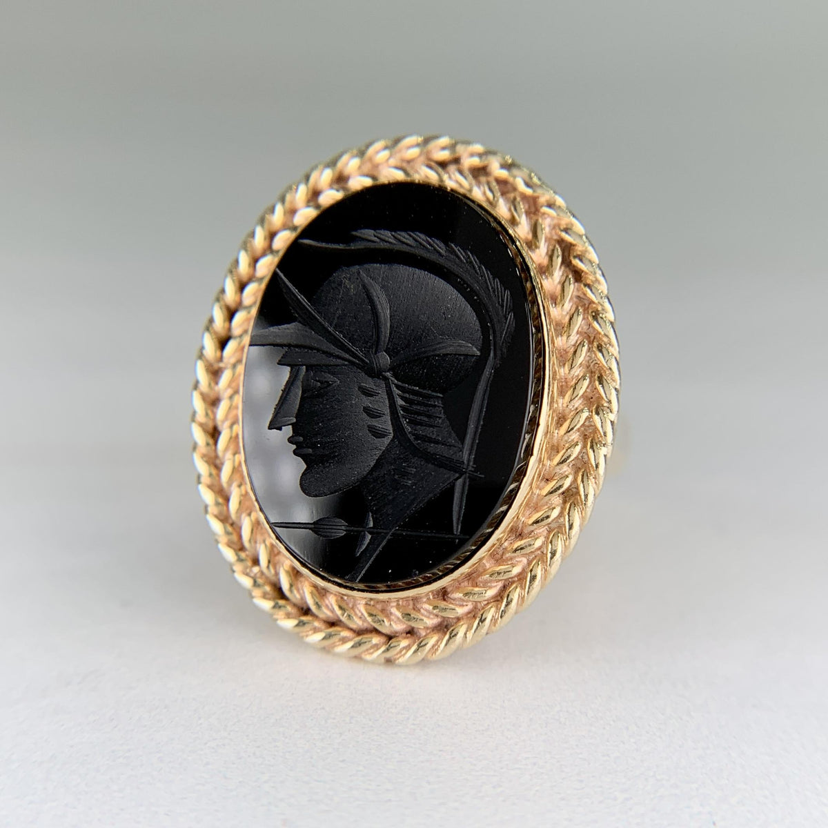 Vintage 1950's Onyx Roman Soldier Intaglio Ring 14k Yellow Gold