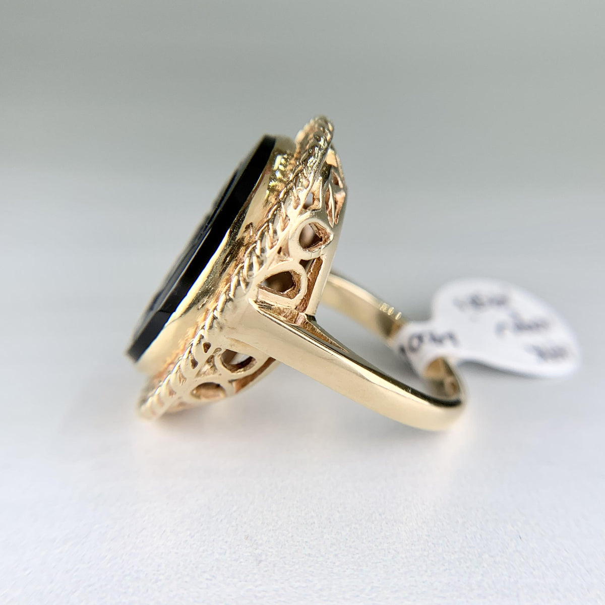 Vintage 1950's Onyx Roman Soldier Intaglio Ring 14k Yellow Gold