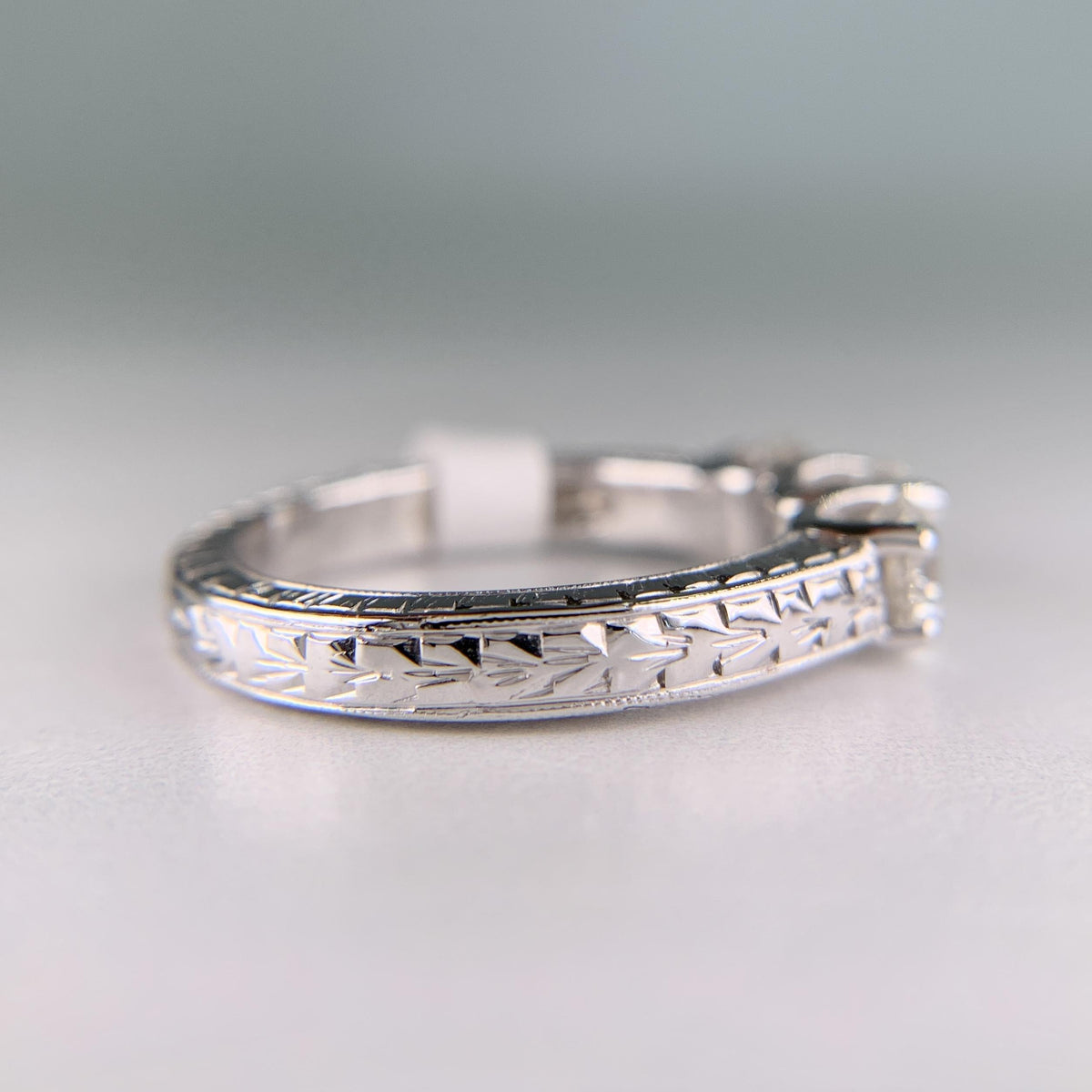 Estate Hand Etched Engraved 3 Stone Diamond Band Ring 14k White Gold