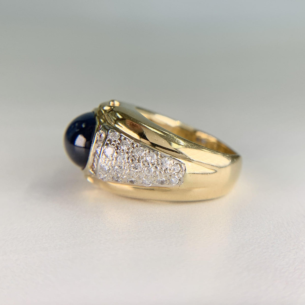 Unheated Star Sapphire Cabochon and Diamond Ring 18k
