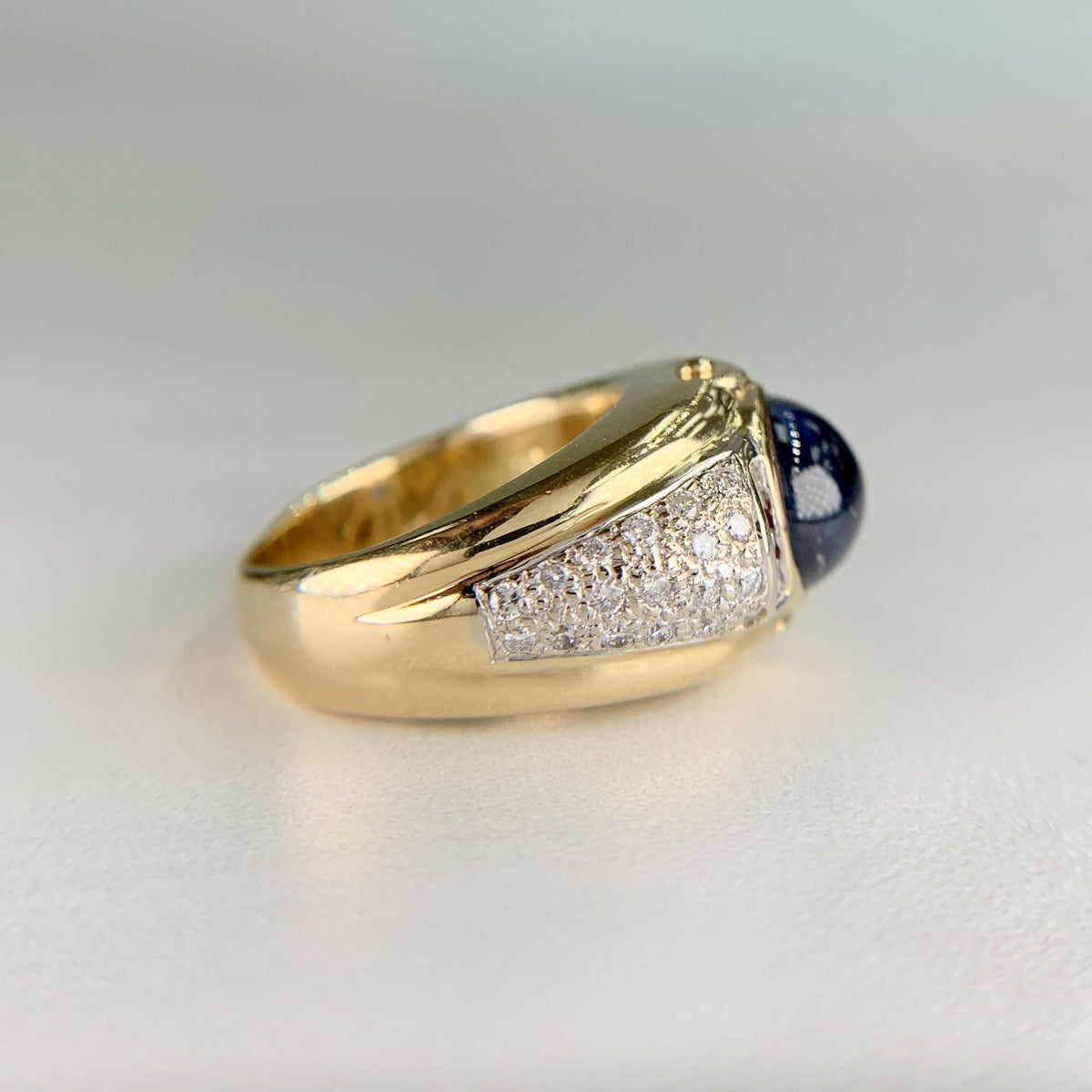 Unheated Star Sapphire Cabochon and Diamond Ring 18k