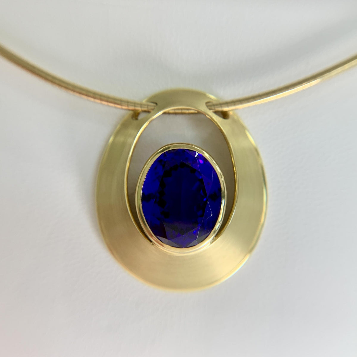 Estate Tanzanite Omega Chain Slider Pendant Necklace 18k