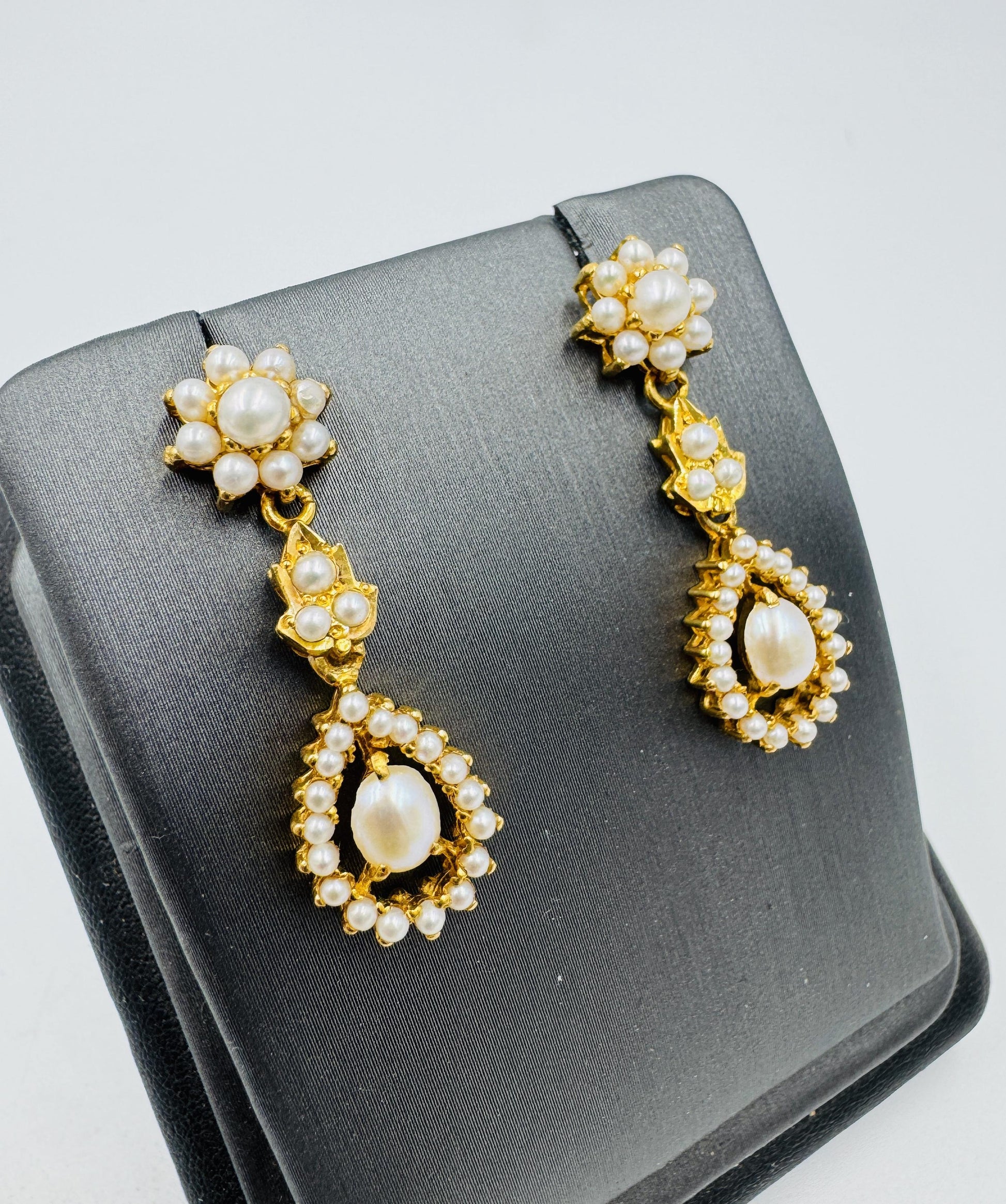 22k gold Pearl Dangle Drop Earrings