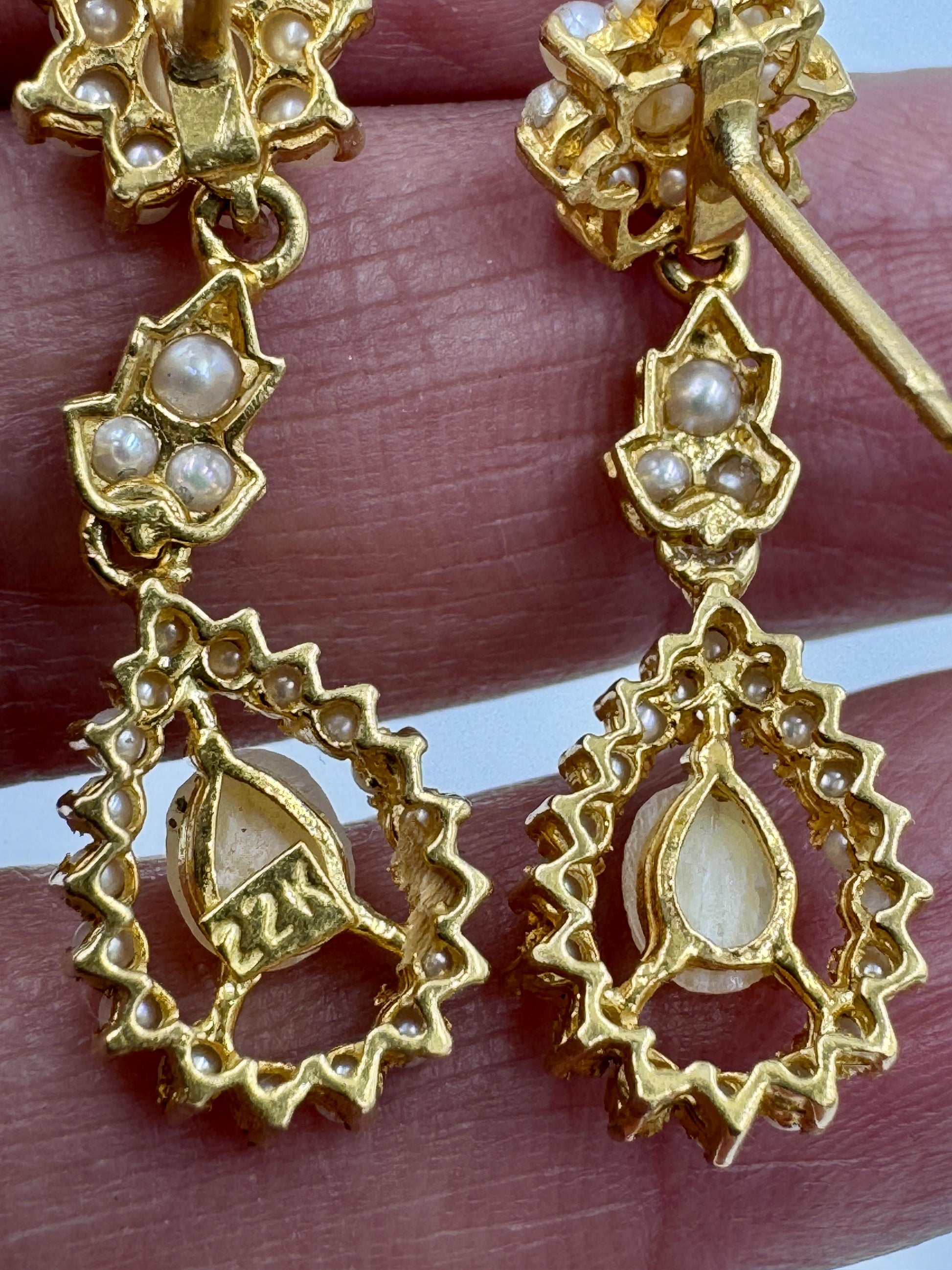 22k gold Pearl Dangle Drop Earrings