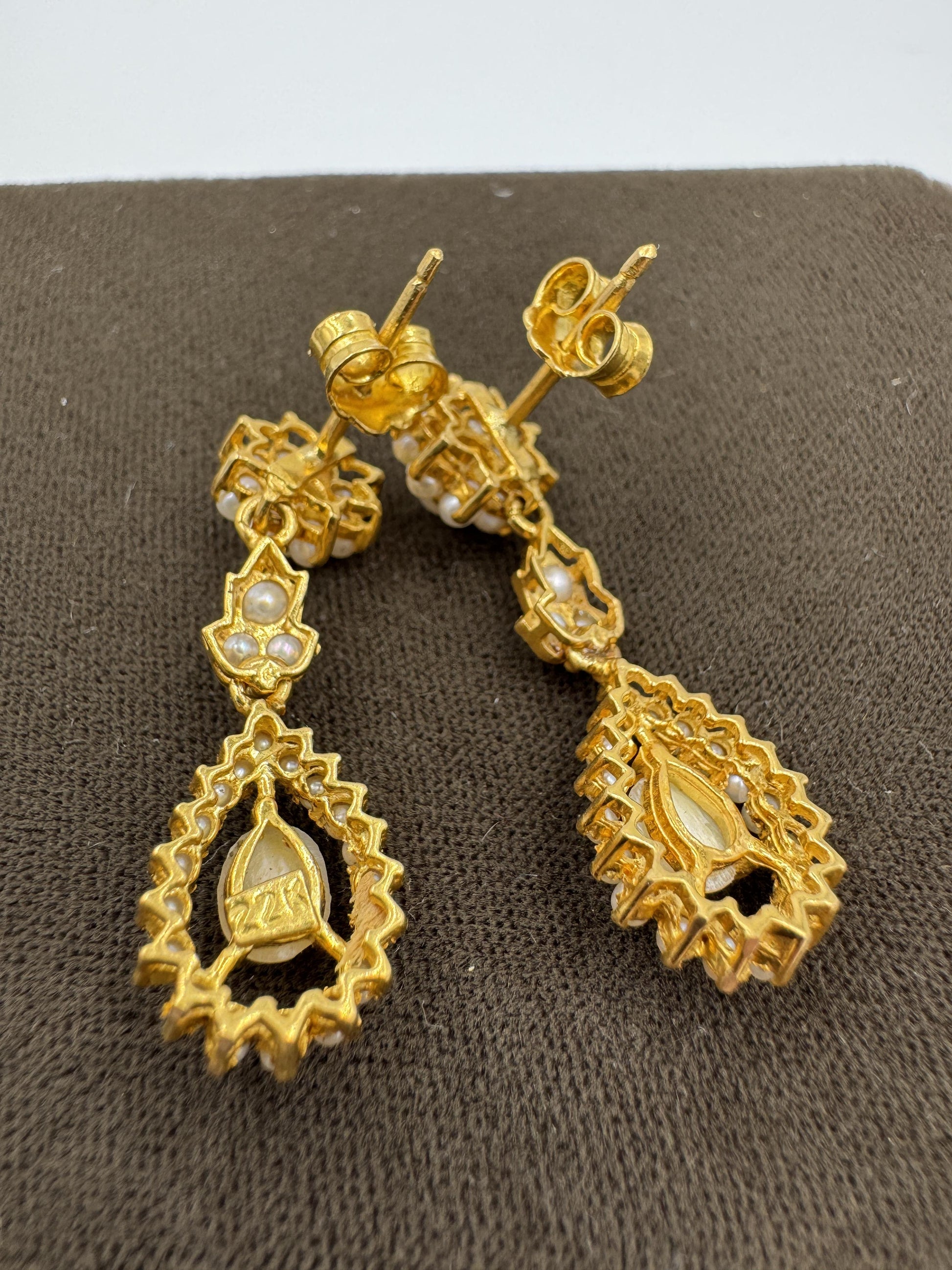 22k gold Pearl Dangle Drop Earrings