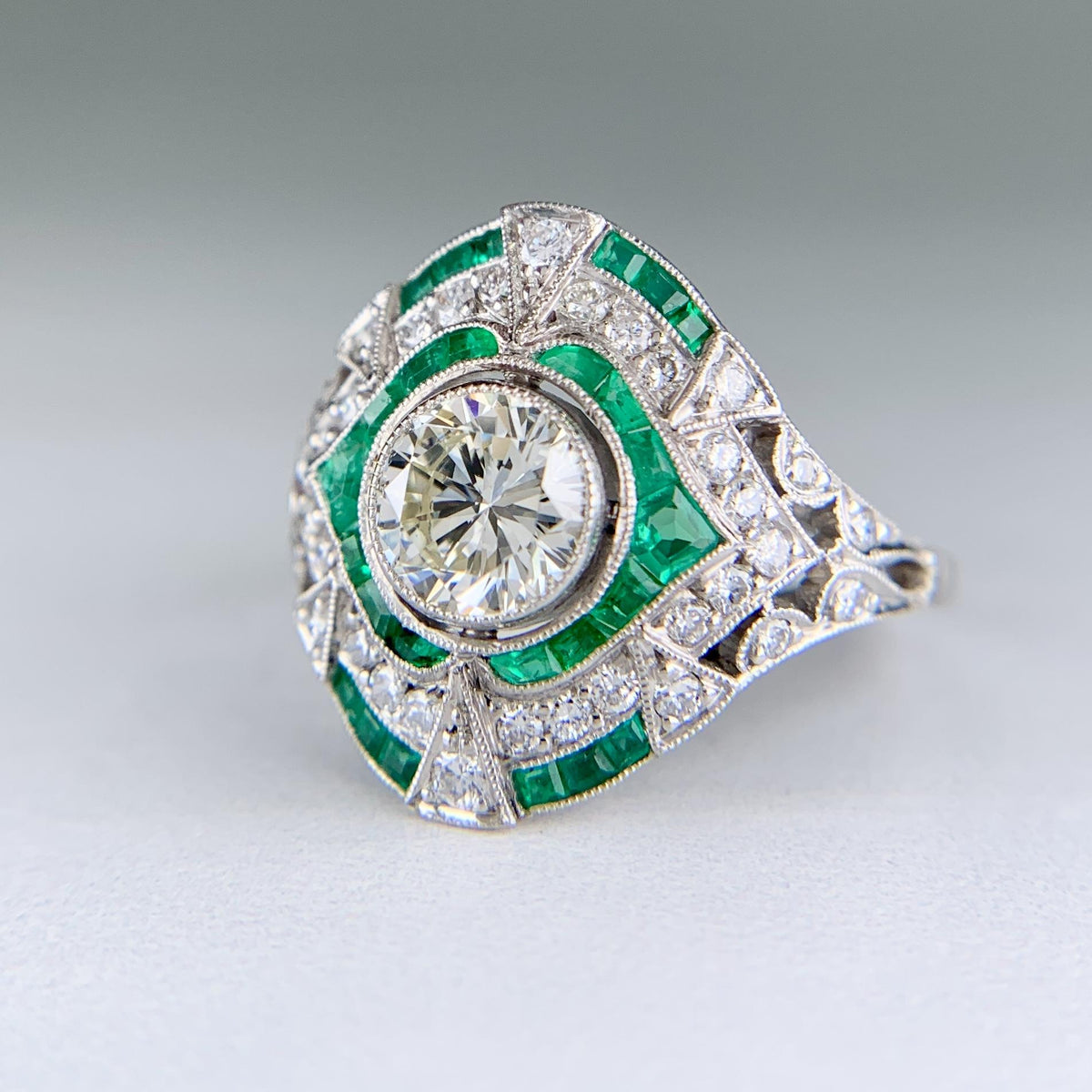 Estate Art Deco Style Emerald and Diamond Ring Platinum