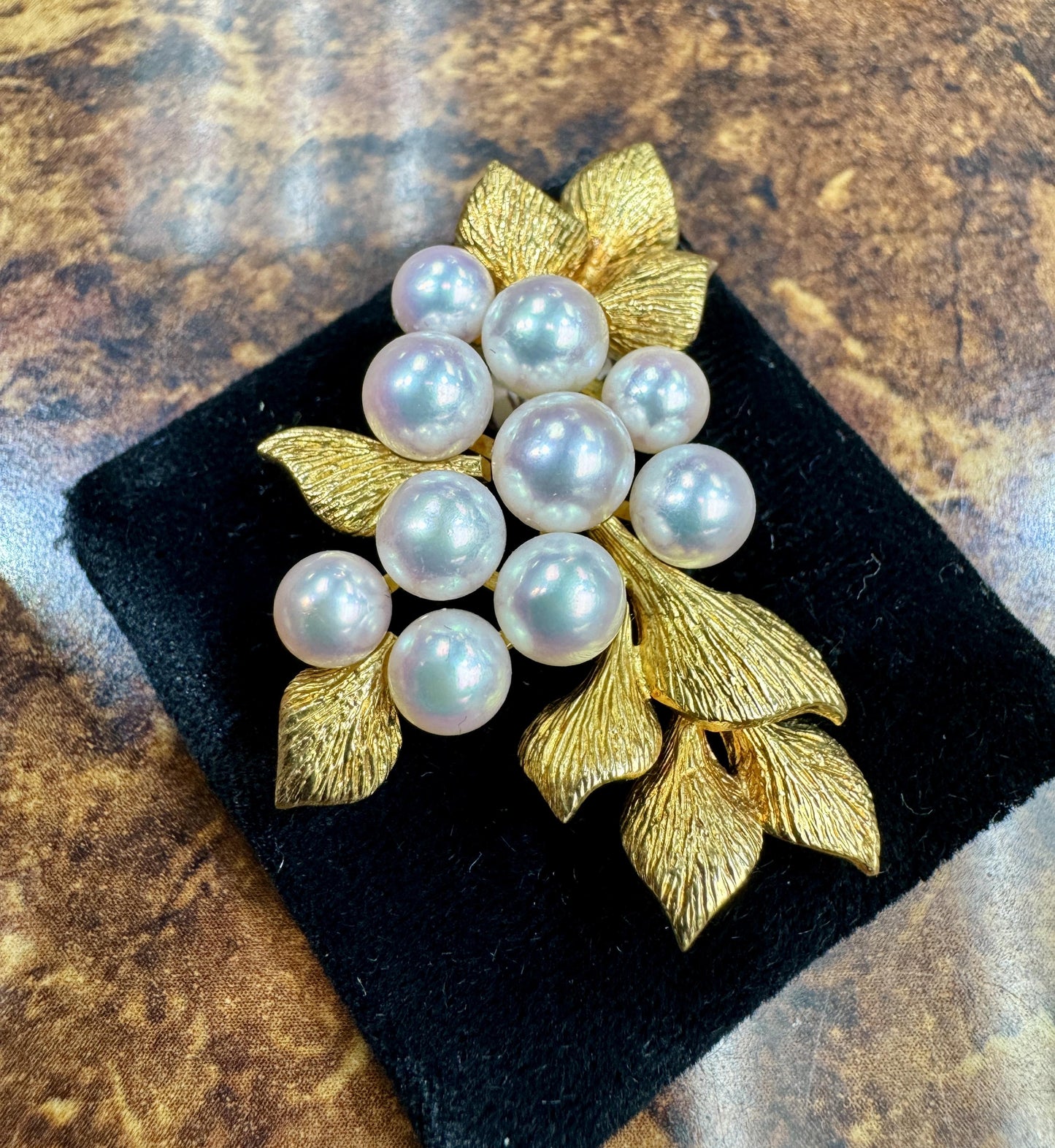 Mikimoto 18k Yellow Gold Pearl Brooch Pin