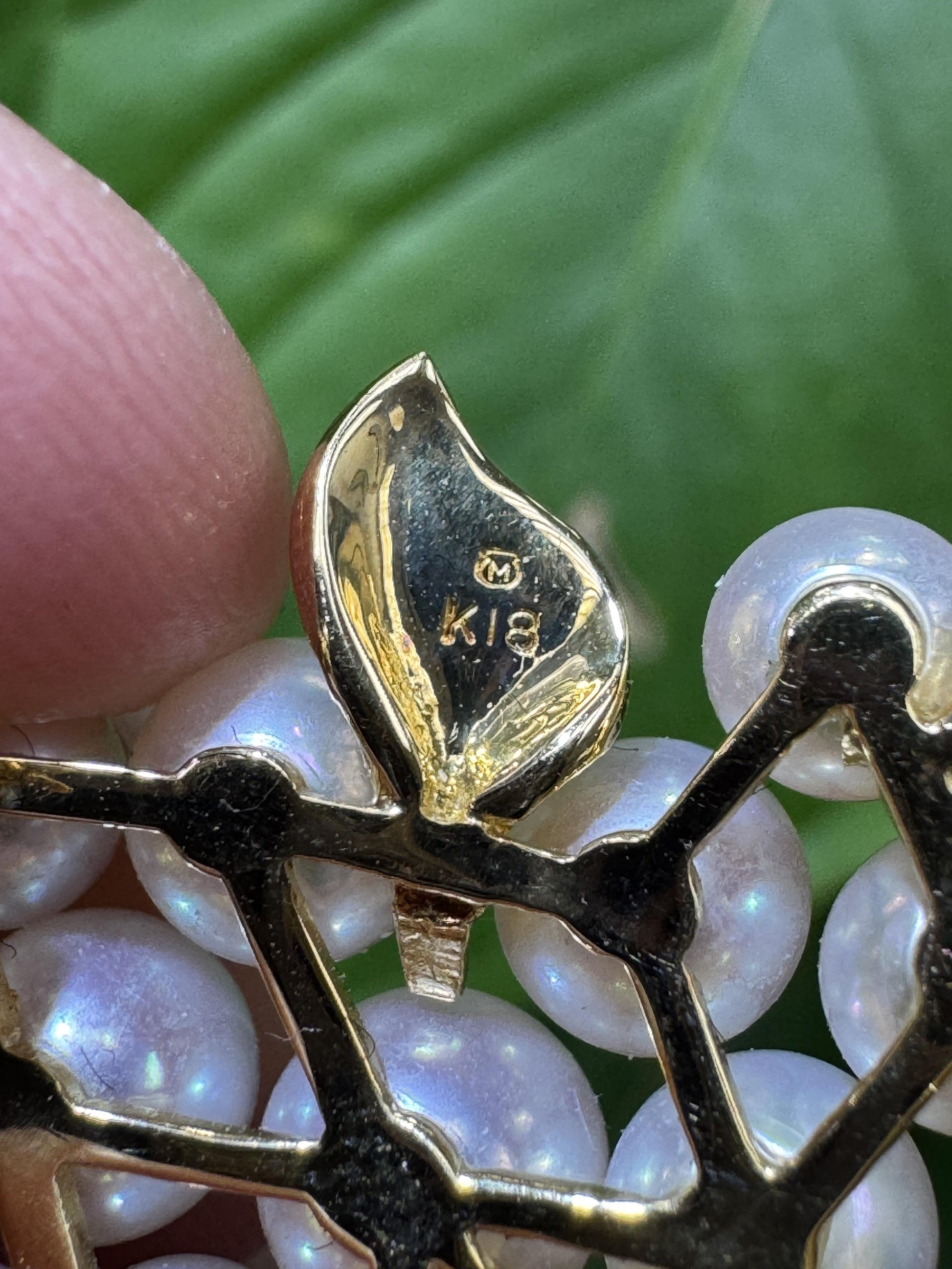 Mikimoto 18k Yellow Gold Pearl Brooch Pin