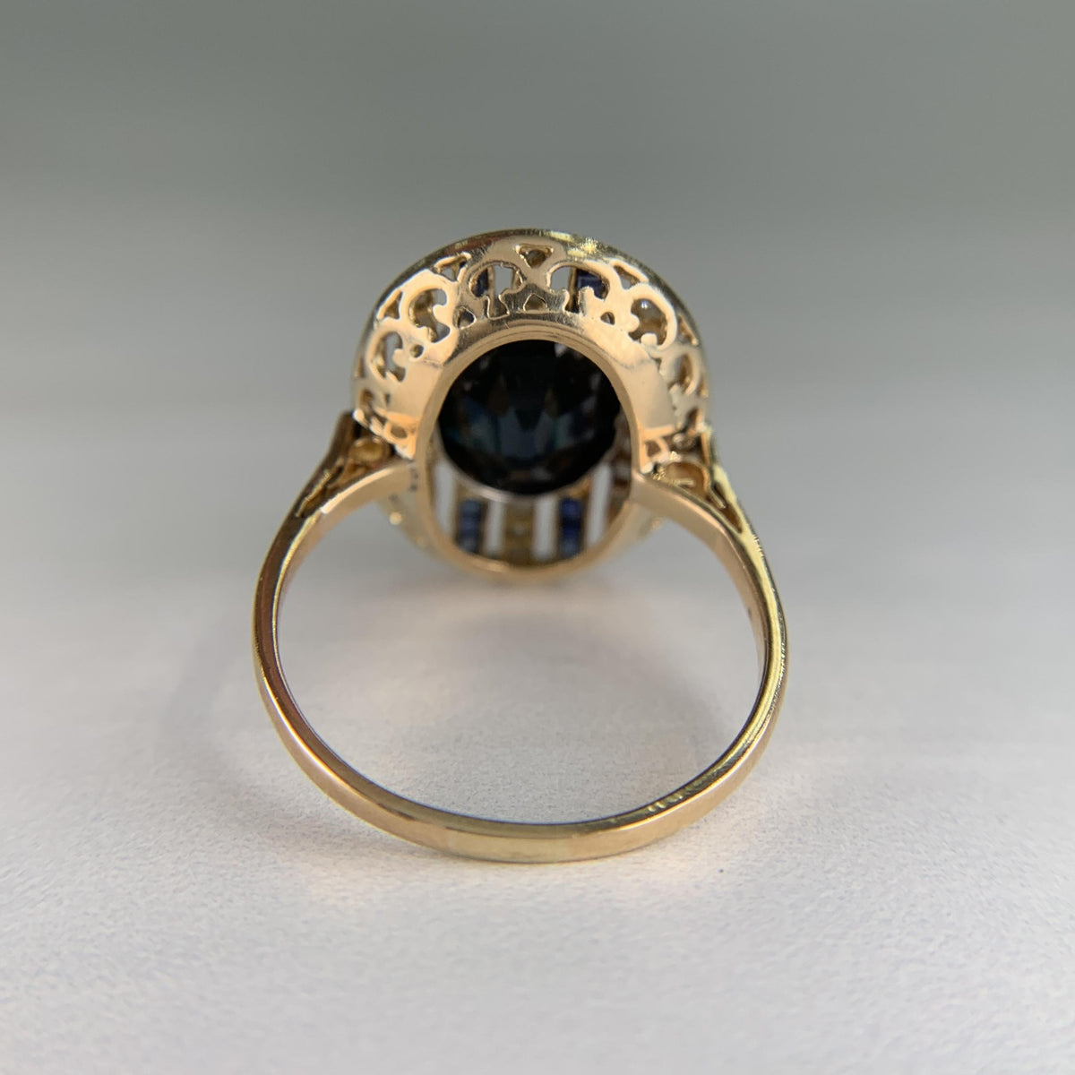 1930's Art Deco Sapphire and Rose Cut Diamond Ring 17k/Platinum