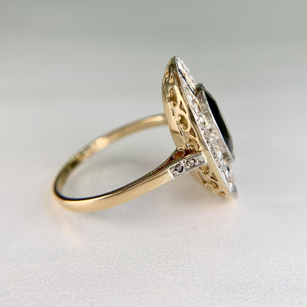 1930's Art Deco Sapphire and Rose Cut Diamond Ring 17k/Platinum