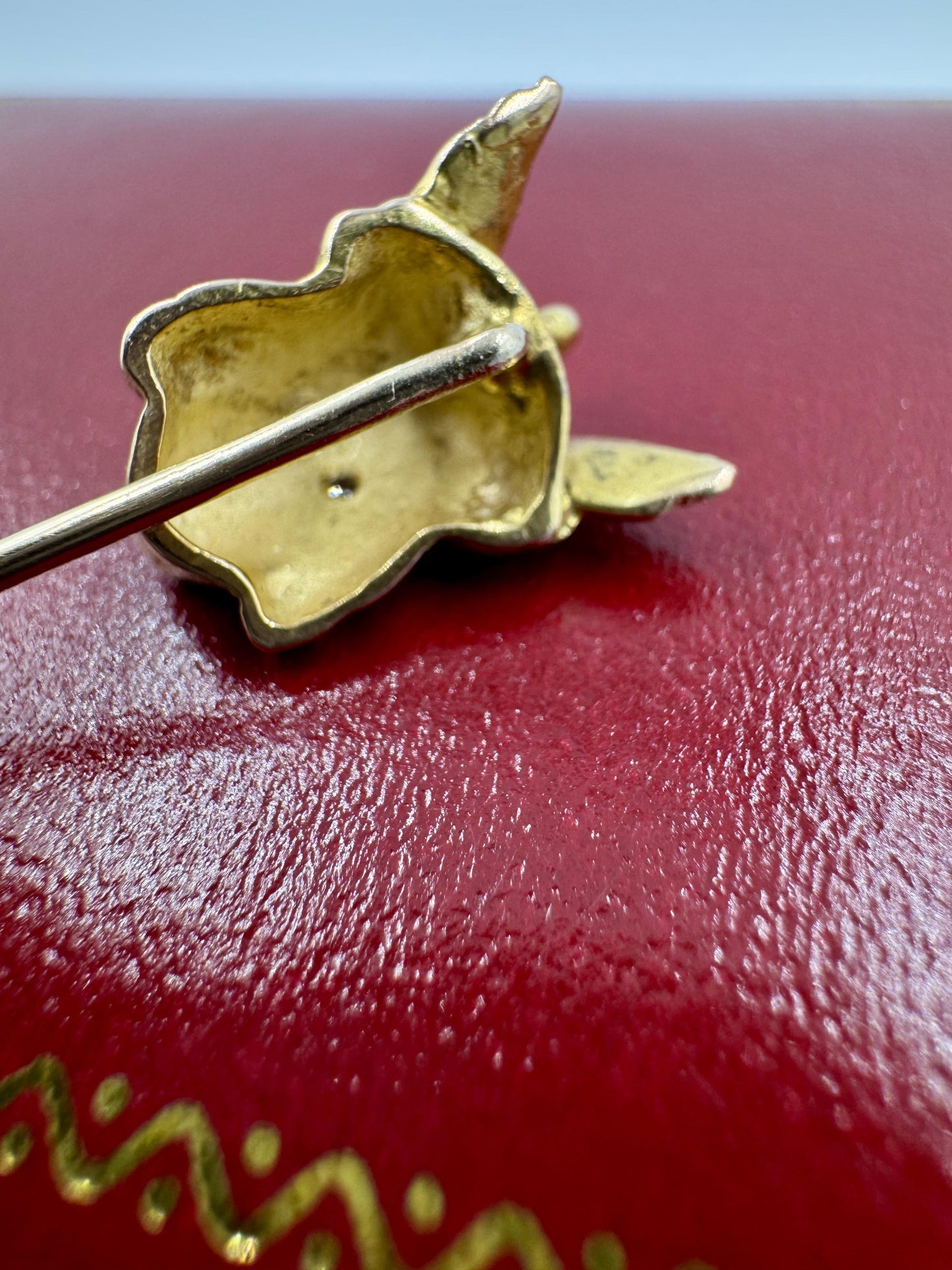Mythological 12k Yellow Gold Man Swan Stick Pin Diamond Eyes