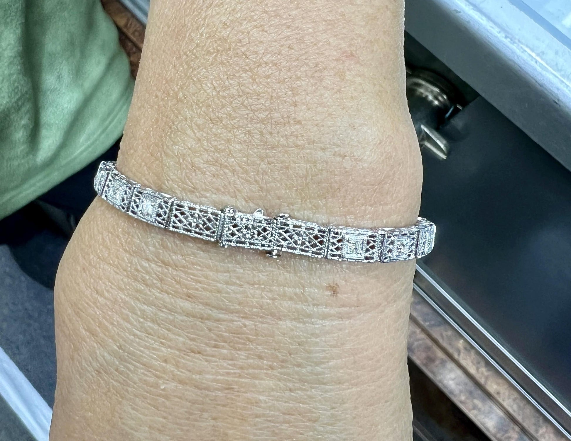 1930s Art Deco Filigree Diamond White Gold Bracelet