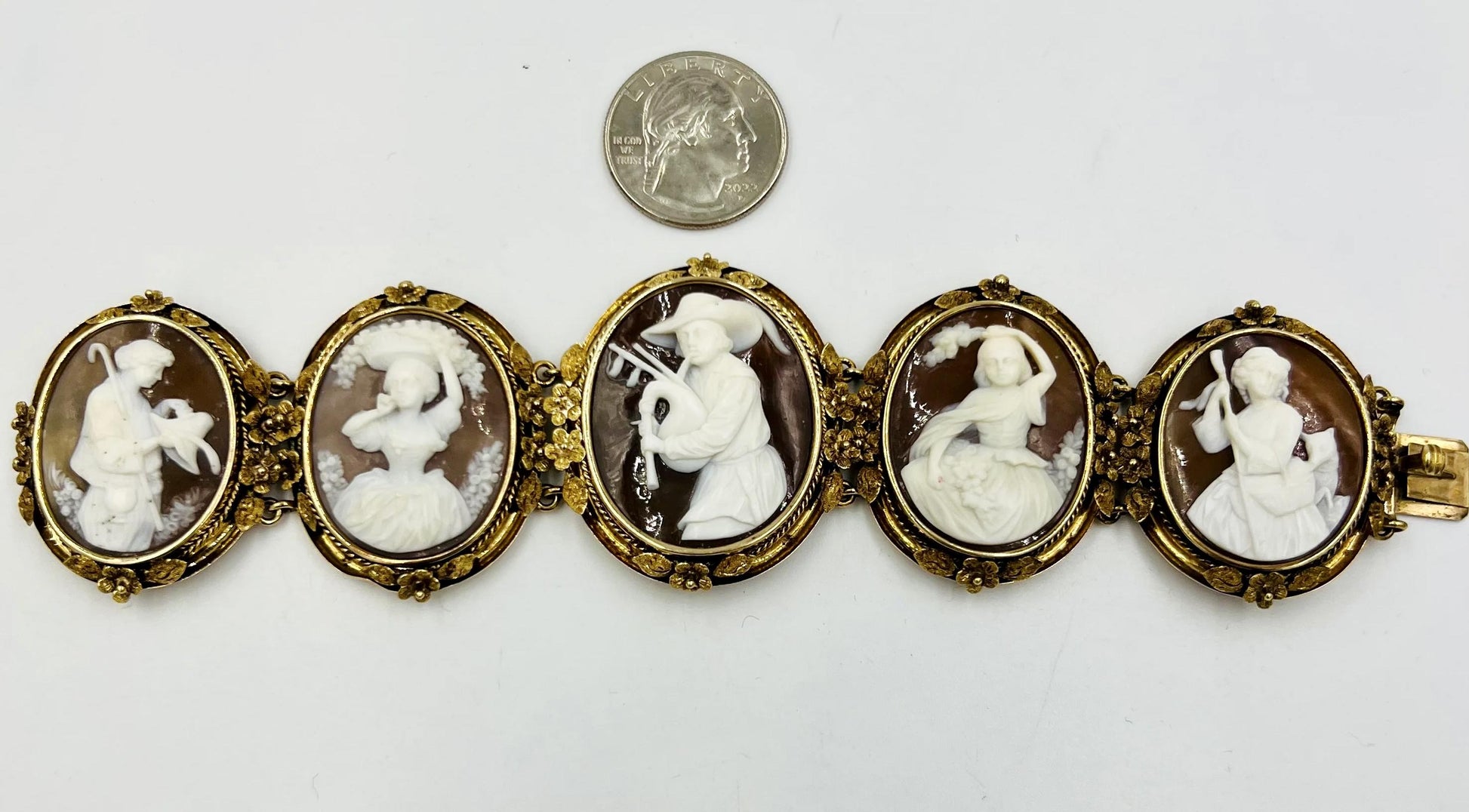 1890s Victorian Five Sardonyx Shell Cameo Gold Bracelet