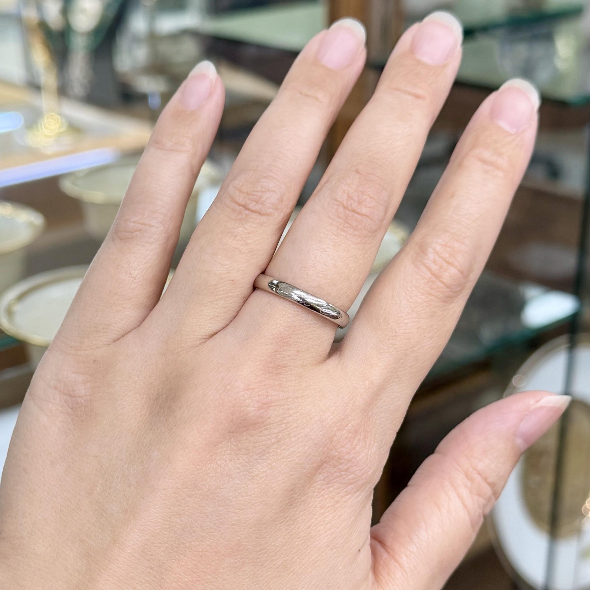Van Cleef & Arpels 3mm Engraved Platinum Band Wedding Ring