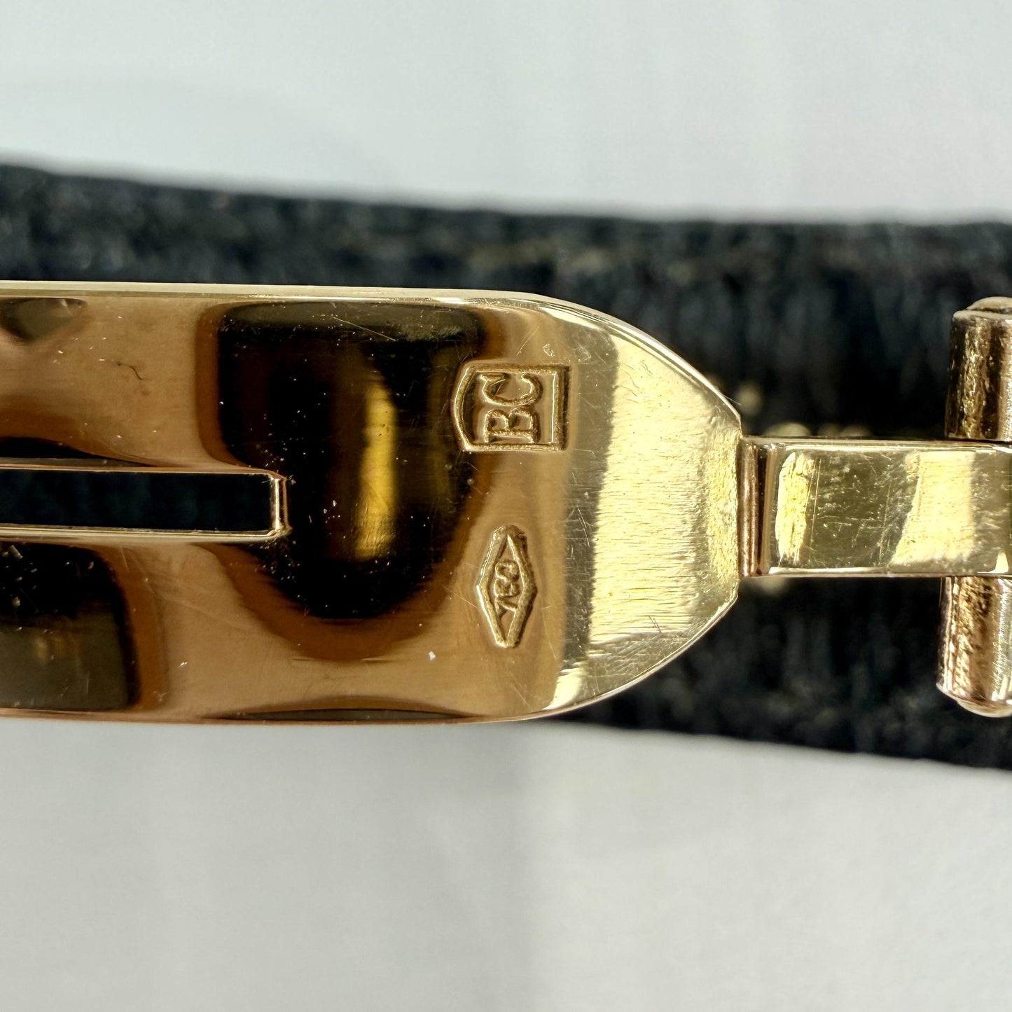 Cartier Deployment Buckle and Band Leather/18k Yellow Gold