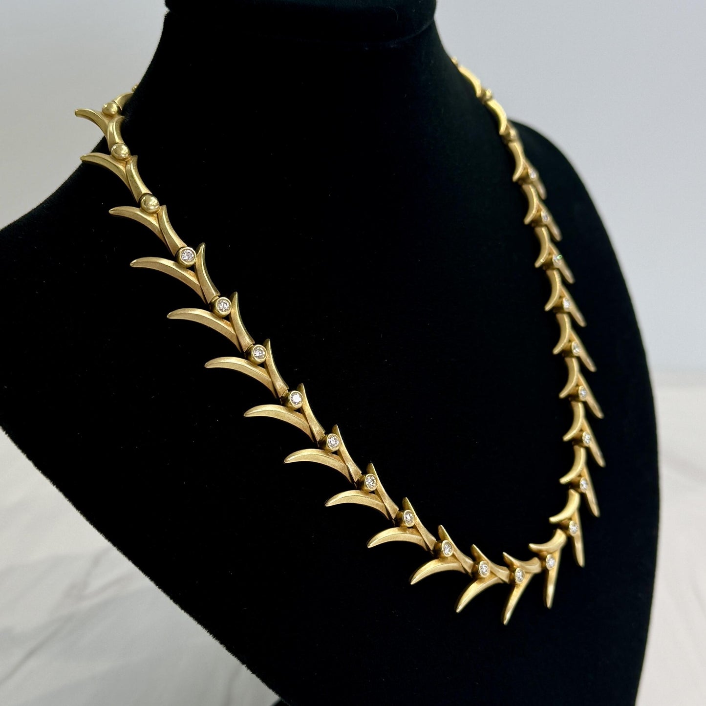 Elizabeth Rand Diamond Collar Necklace 18k Yellow Gold