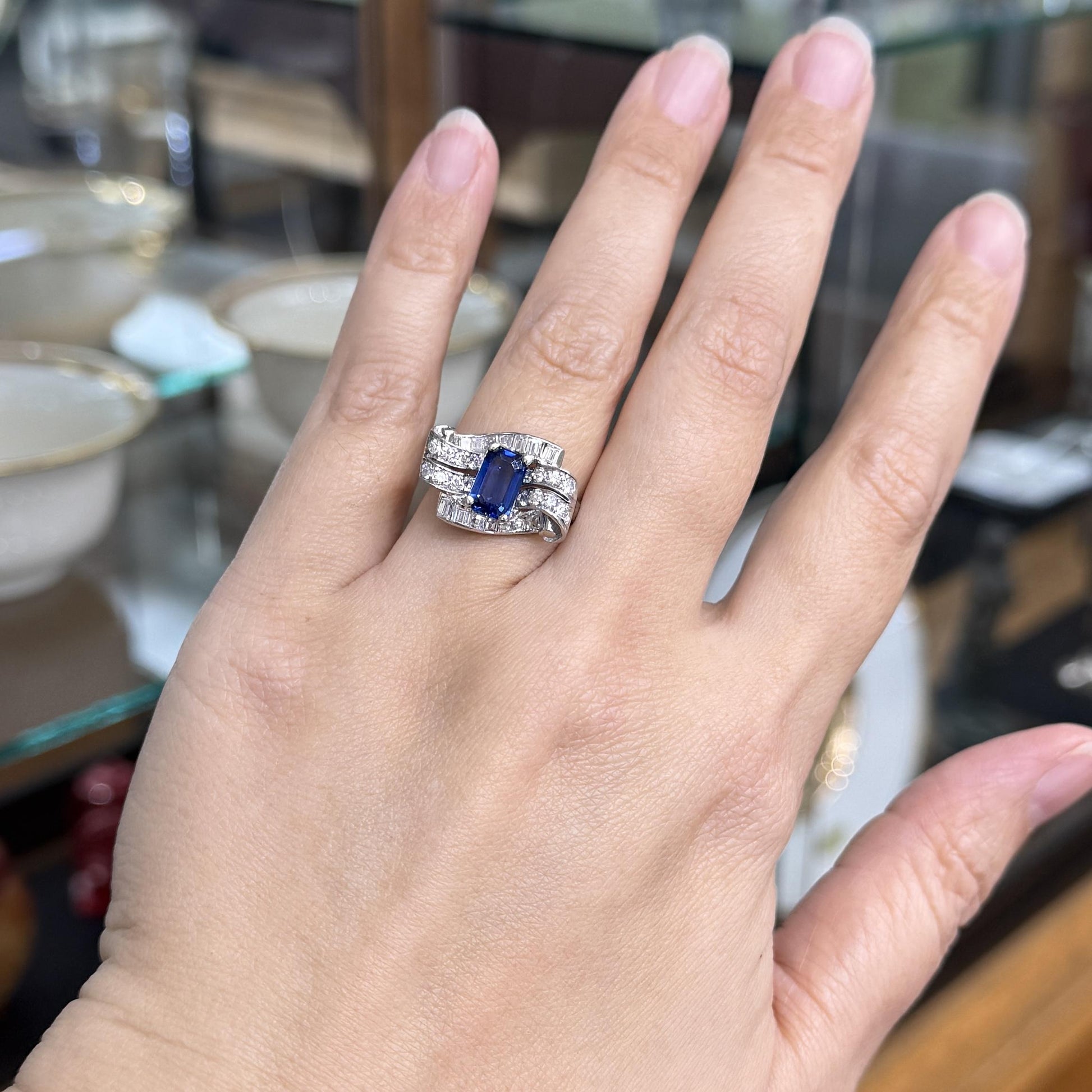 1950's Vintage Blue Sapphire and Diamond Ring Platinum
