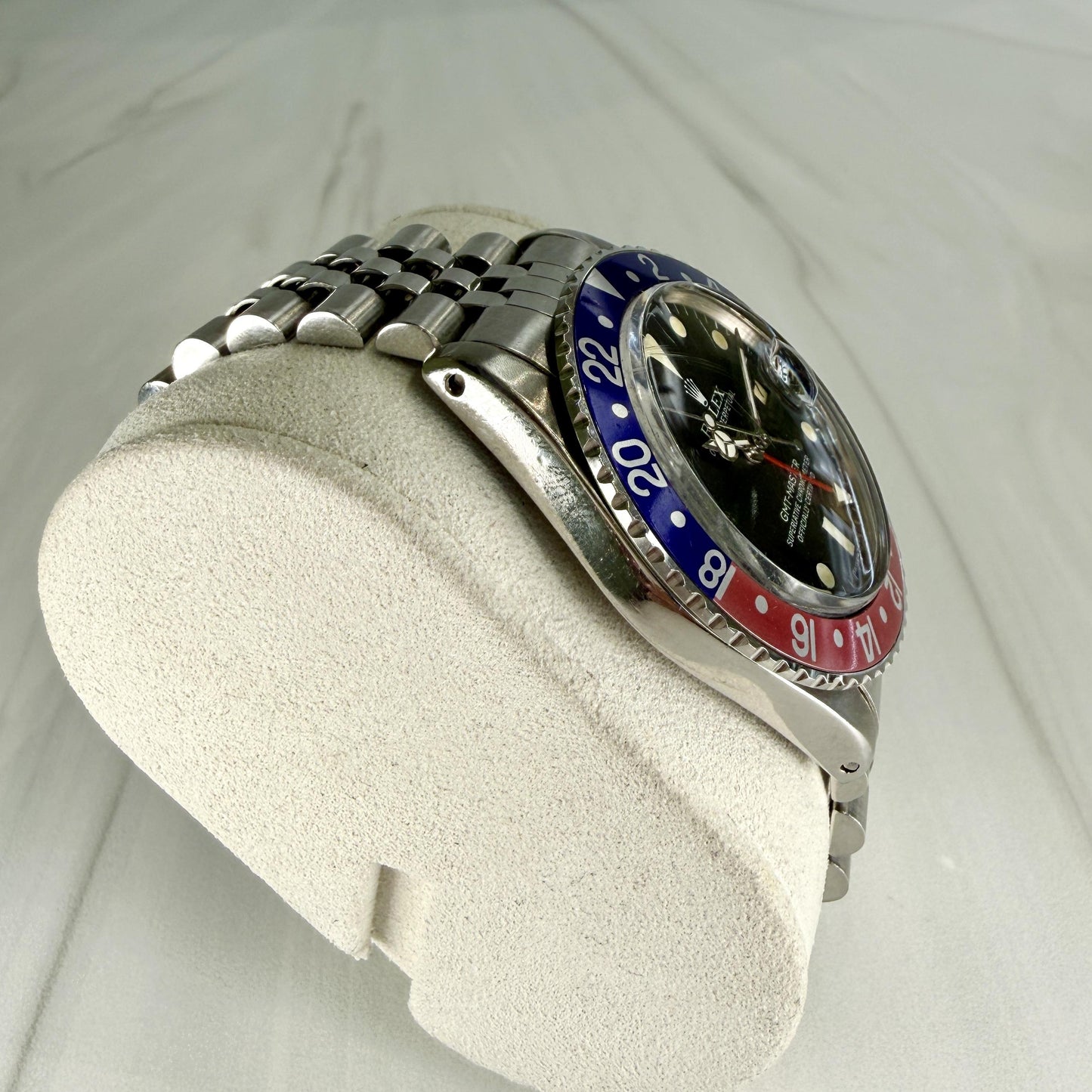 Vintage Rolex GMT-Master Ref 1675 Pepsi Stainless Steel Bracelet Watch
