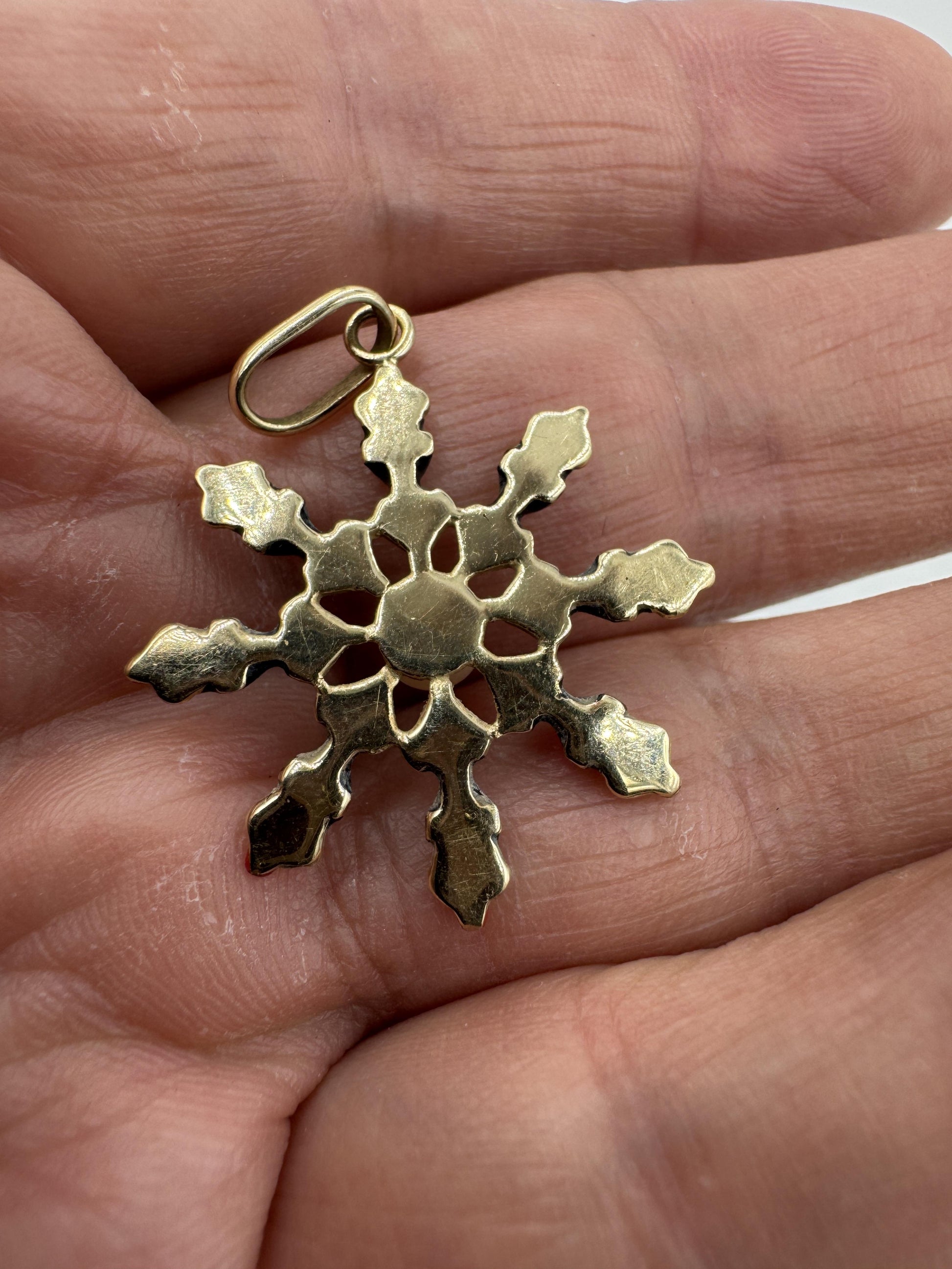 Moretti Flower Pendant 14k Yellow Gold Vintage