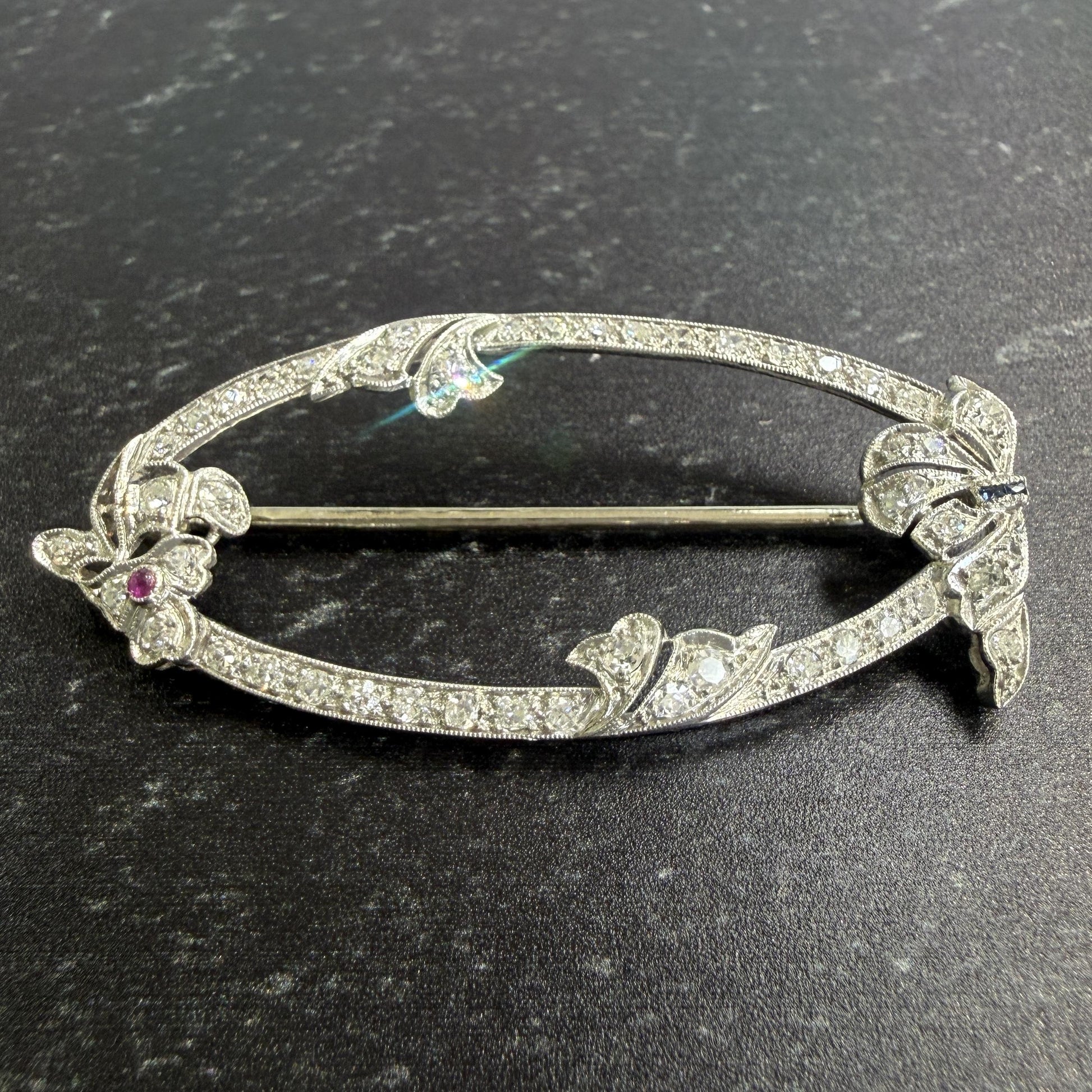 Vintage 1930's Art Deco Diamond Brooch Platinum/18k